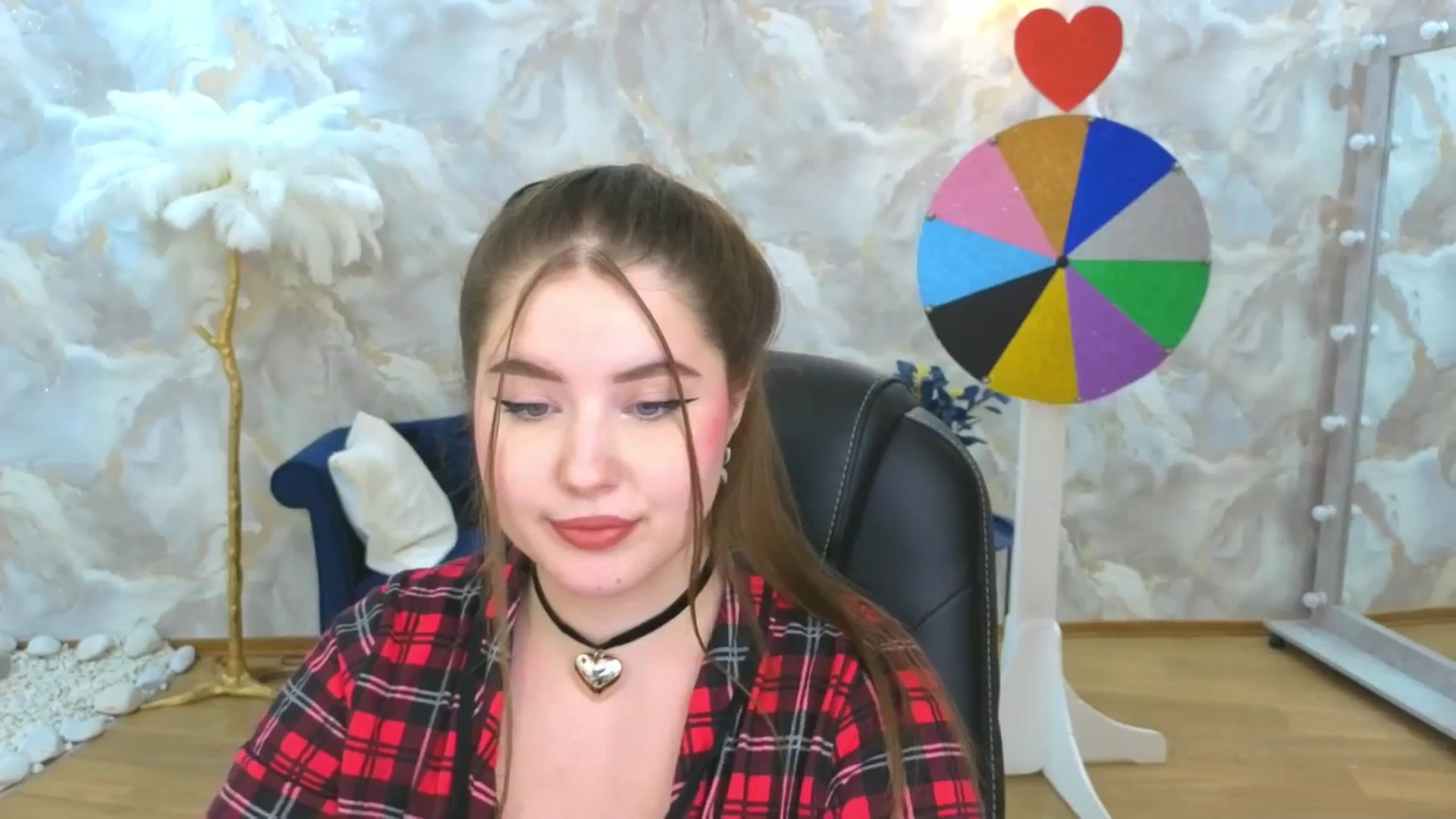 Gallery image thumbnail from EnigmaVeil's myfreecams stream on, 10/05/2025, 09:46 image 14 of 20
