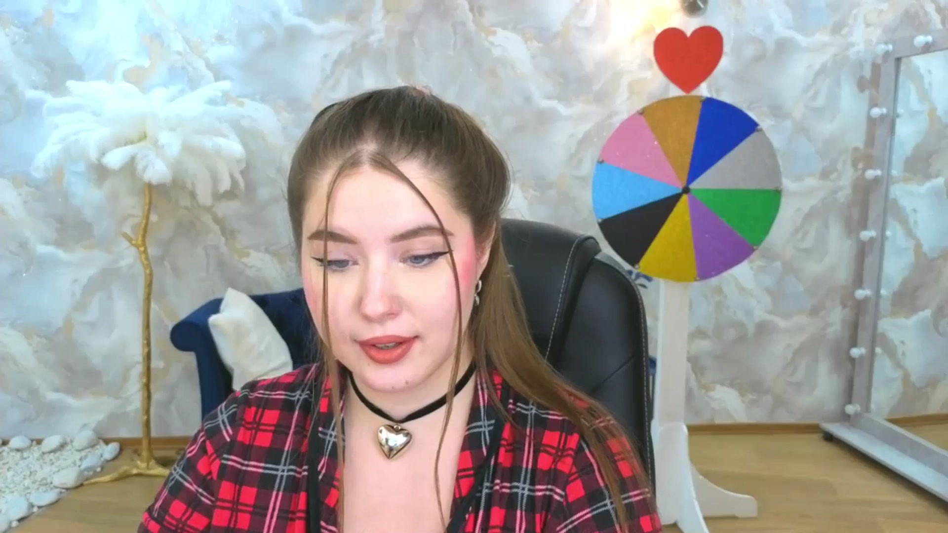 Gallery image thumbnail from EnigmaVeil's myfreecams stream on, 10/05/2025, 09:46 image 7 of 20