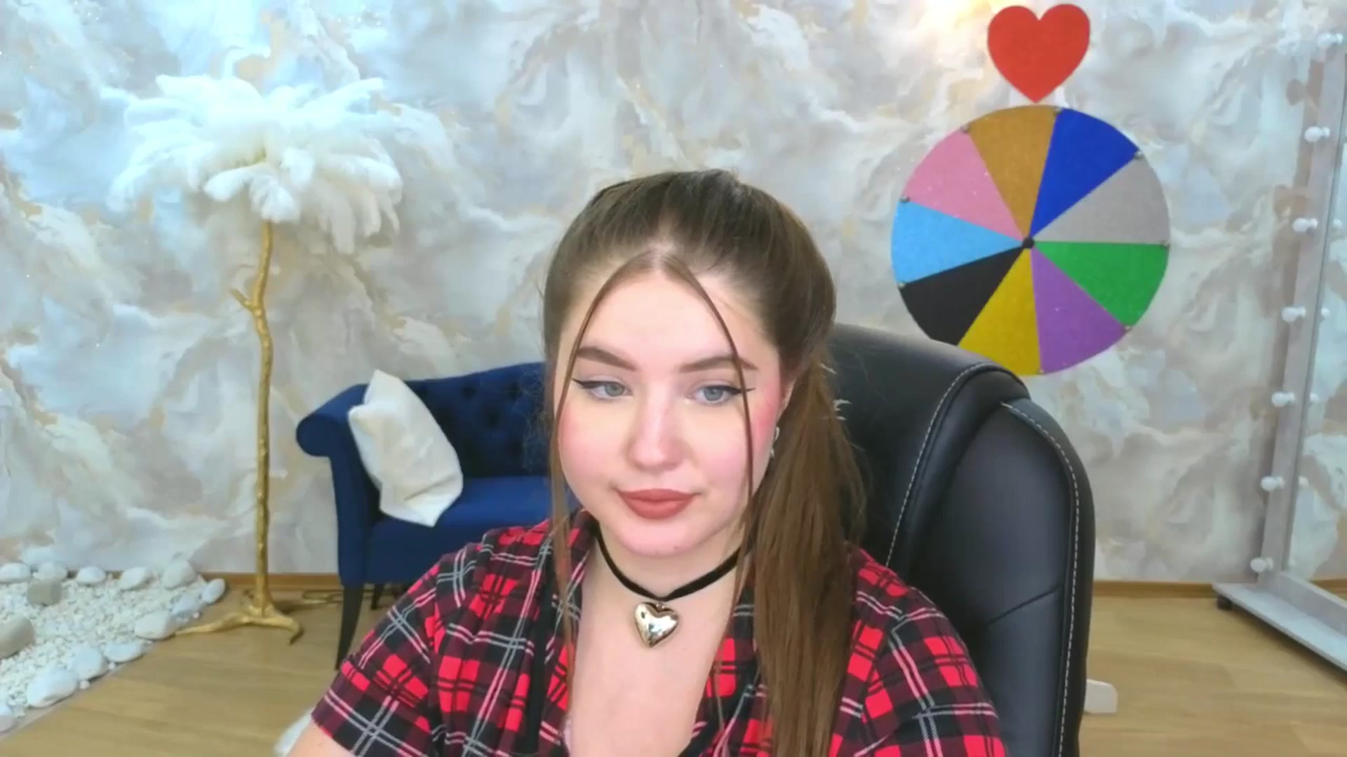 Gallery image thumbnail from EnigmaVeil's myfreecams stream on, 10/05/2025, 11:24 image 14 of 20