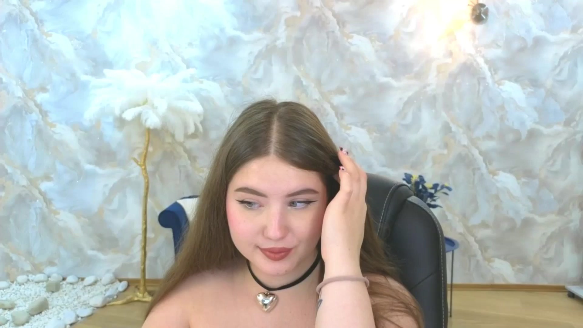 Gallery image thumbnail from EnigmaVeil's myfreecams stream on, 10/07/2025, 11:16 image 1 of 20