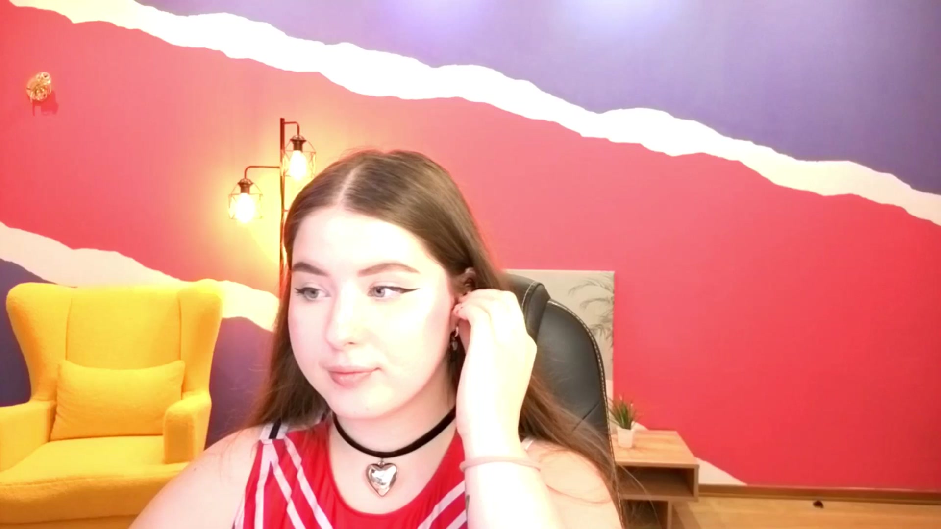 Gallery image thumbnail from EnigmaVeil's myfreecams stream on, 10/08/2025, 09:29 image 18 of 20