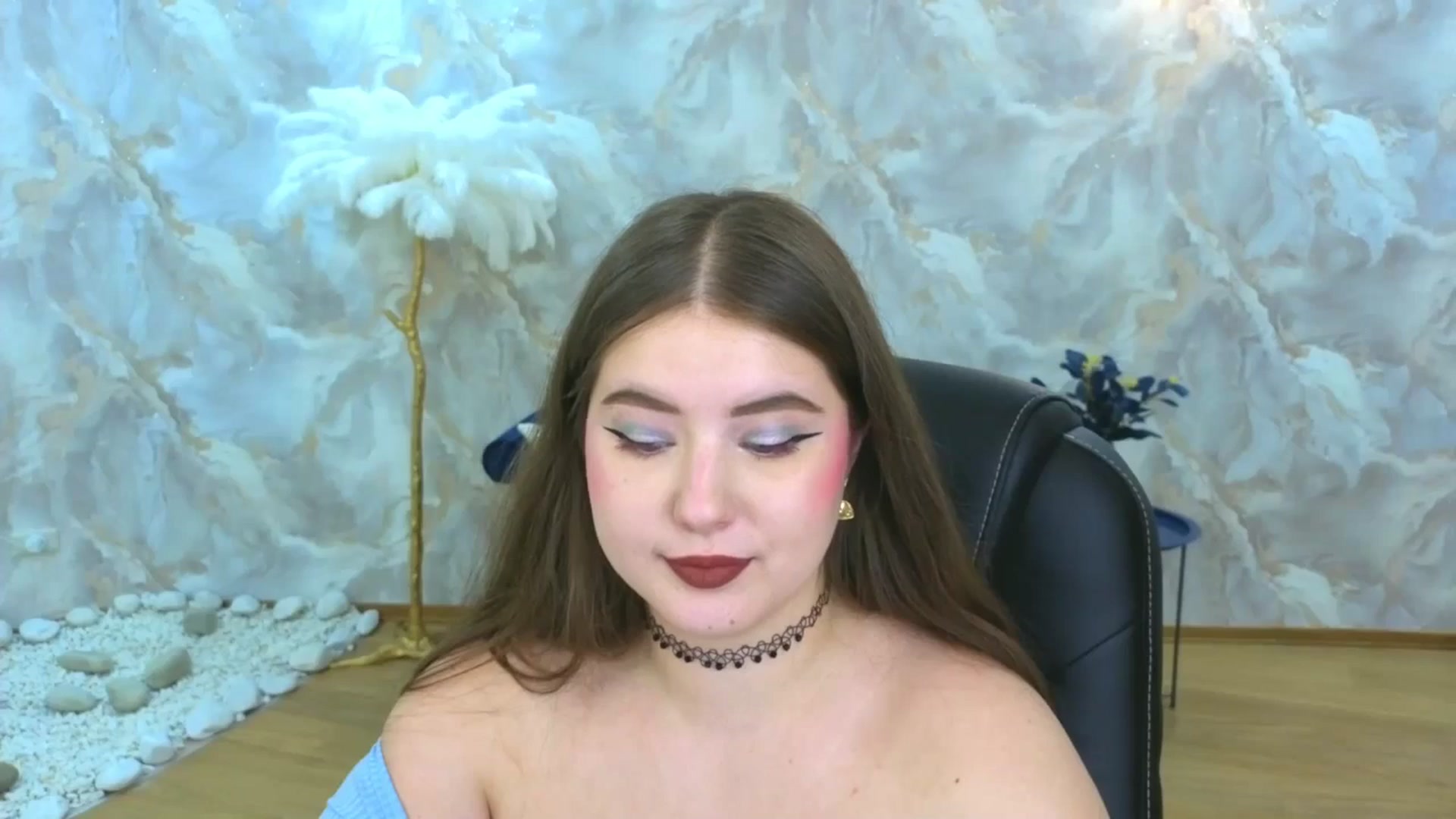 Gallery image thumbnail from EnigmaVeil's myfreecams stream on, 10/14/2025, 07:27 image 17 of 20