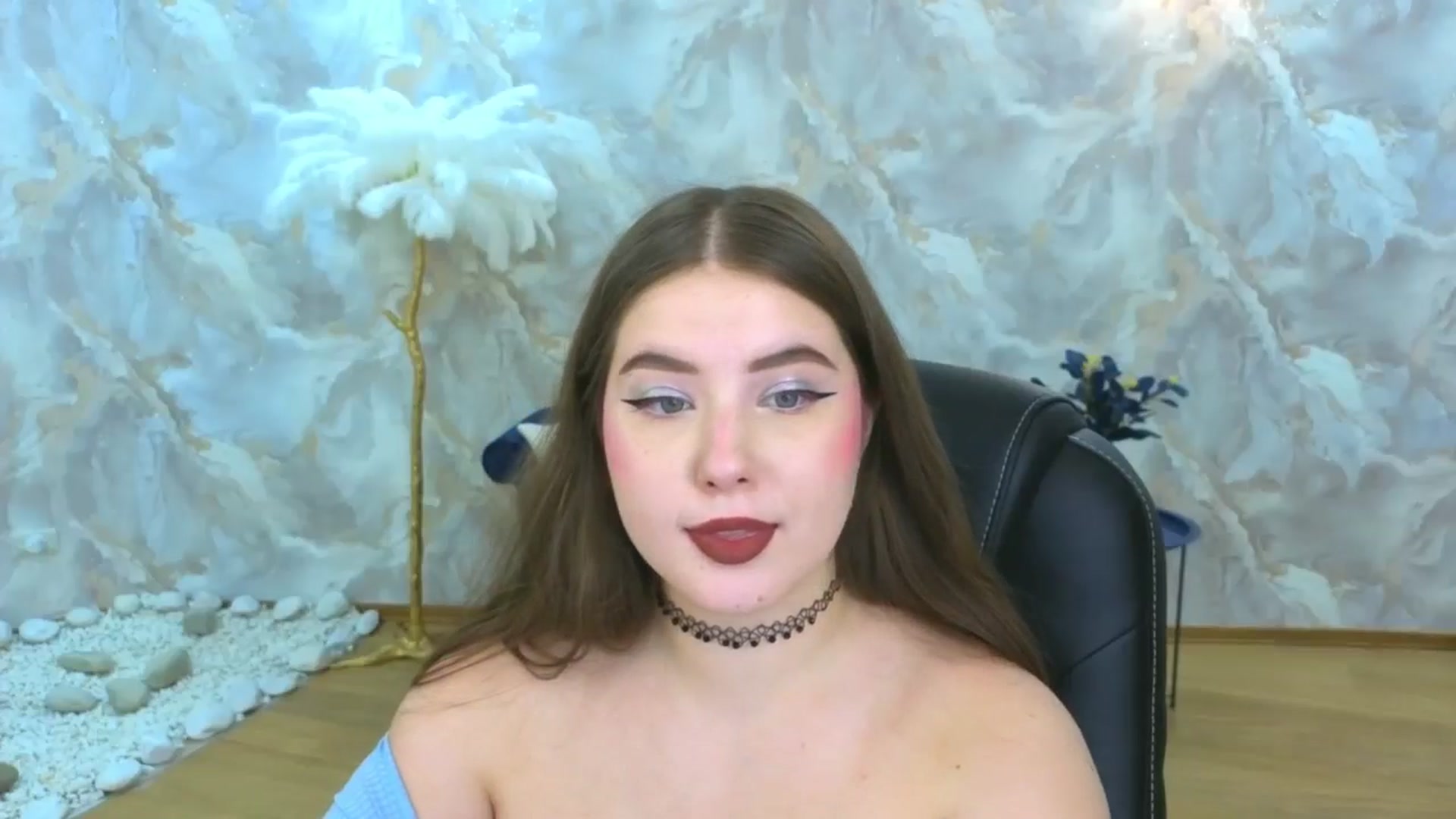 Gallery image thumbnail from EnigmaVeil's myfreecams stream on, 10/14/2025, 07:27 image 12 of 20