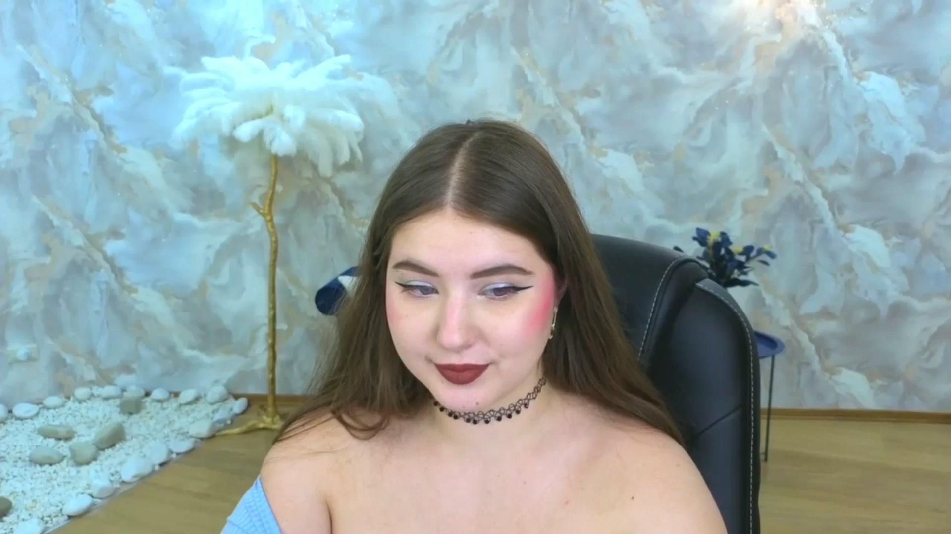 Gallery image thumbnail from EnigmaVeil's myfreecams stream on, 10/14/2025, 07:27 image 13 of 20