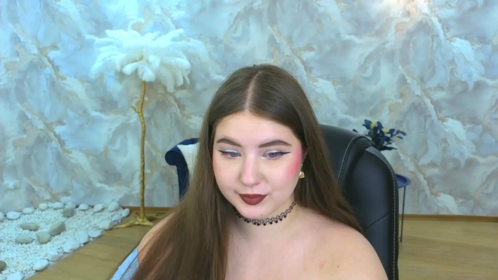 Gallery image thumbnail from EnigmaVeil's myfreecams stream on, 10/14/2025, 07:27 image 19 of 20
