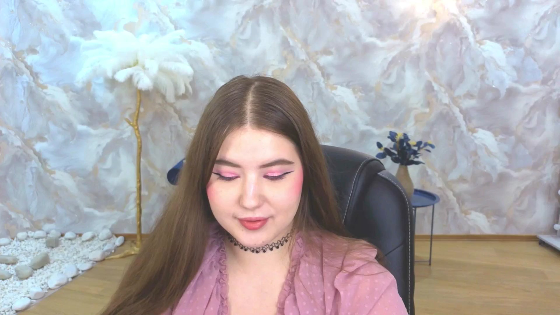Gallery image thumbnail from EnigmaVeil's myfreecams stream on, 10/16/2025, 19:47 image 12 of 20