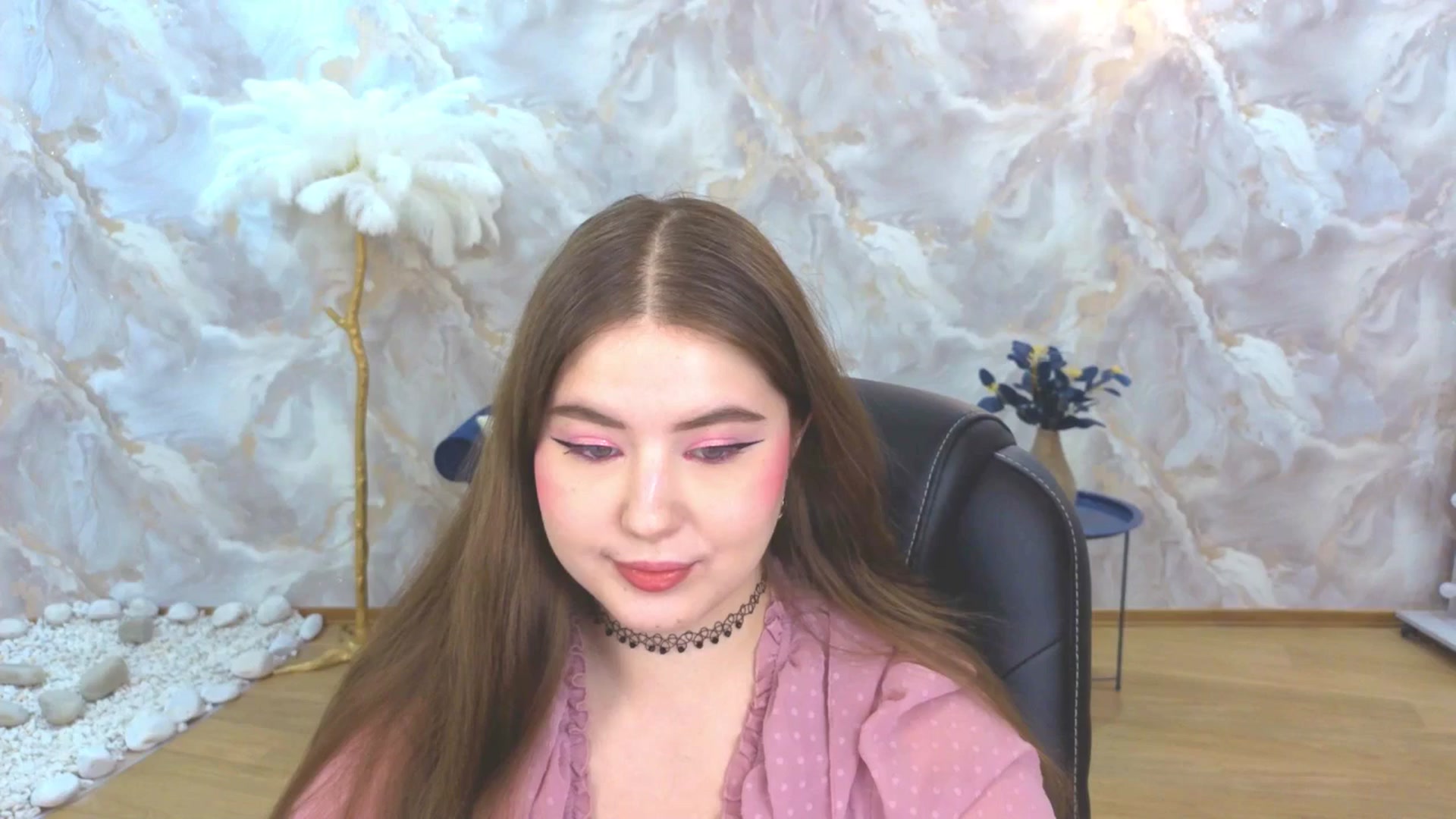 Gallery image thumbnail from EnigmaVeil's myfreecams stream on, 10/16/2025, 19:47 image 16 of 20