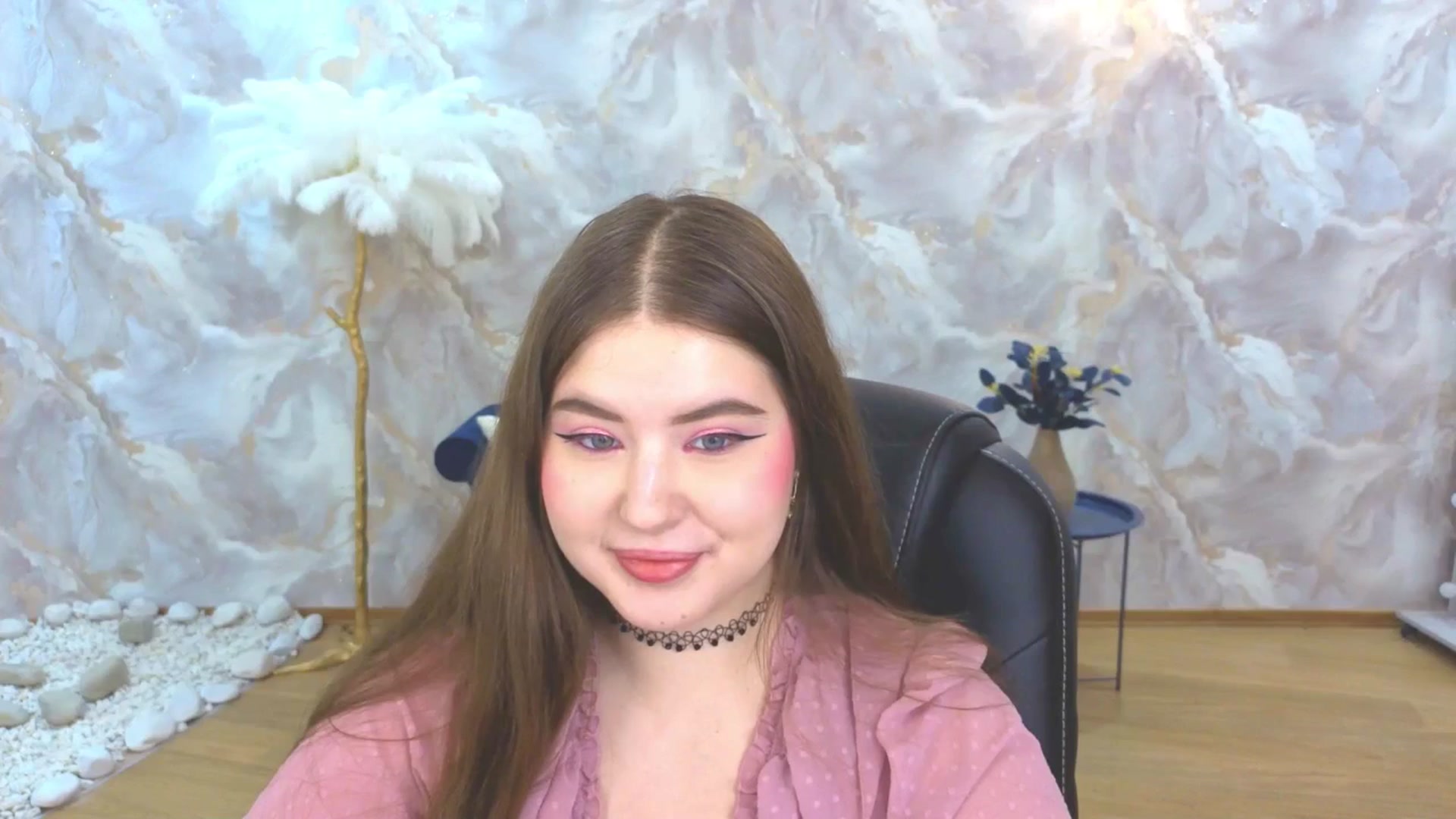 Gallery image thumbnail from EnigmaVeil's myfreecams stream on, 10/16/2025, 19:47 image 9 of 20