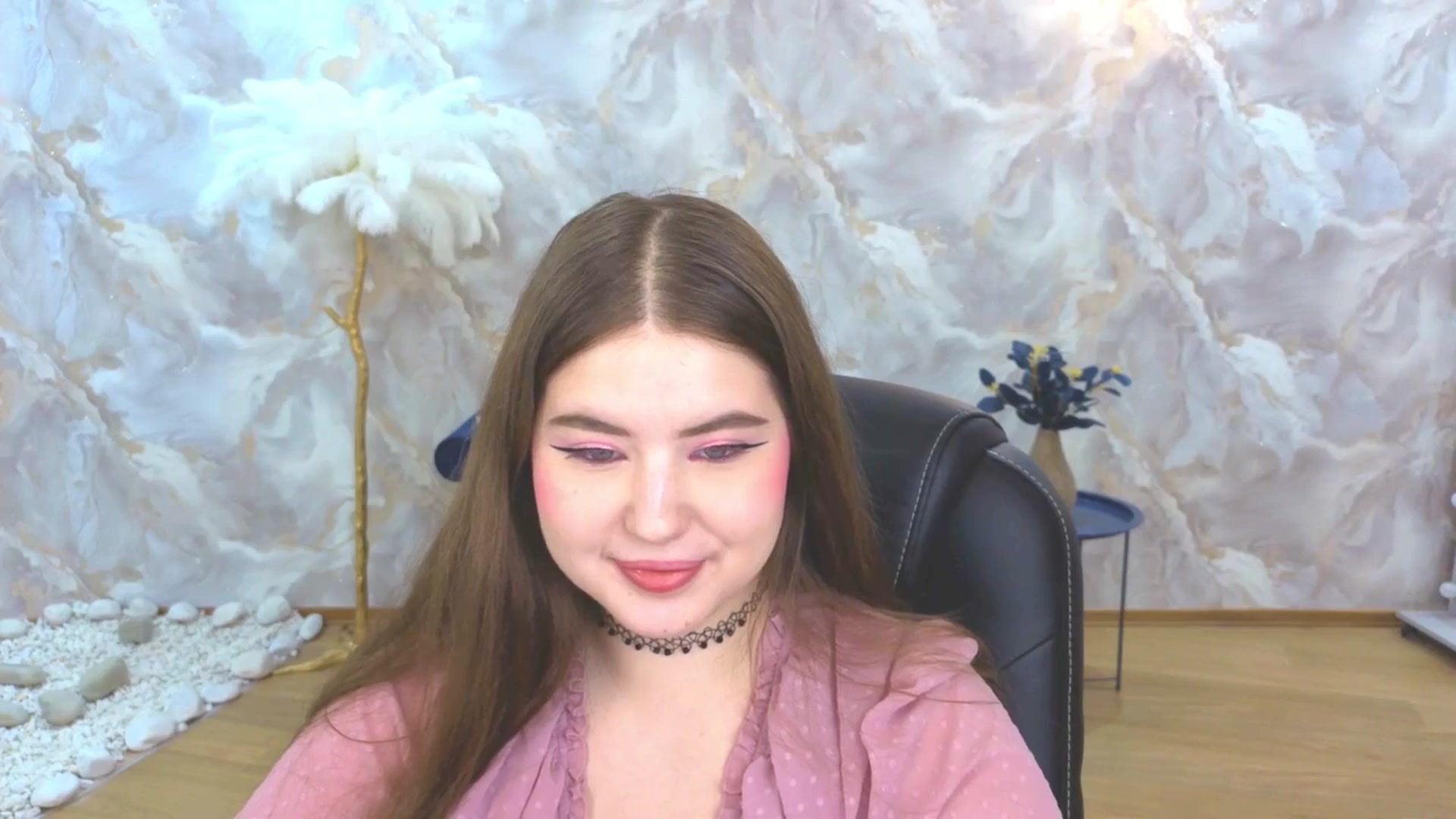 Gallery image thumbnail from EnigmaVeil's myfreecams stream on, 10/16/2025, 19:47 image 8 of 20