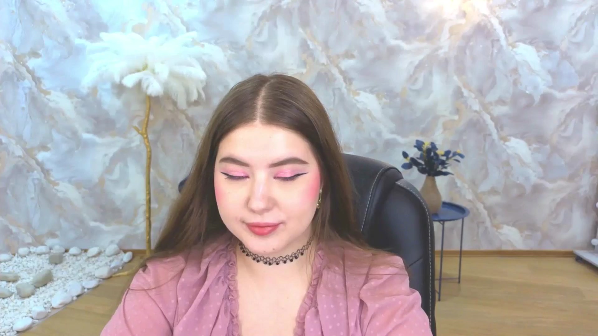 Gallery image thumbnail from EnigmaVeil's myfreecams stream on, 10/16/2025, 19:47 image 4 of 20