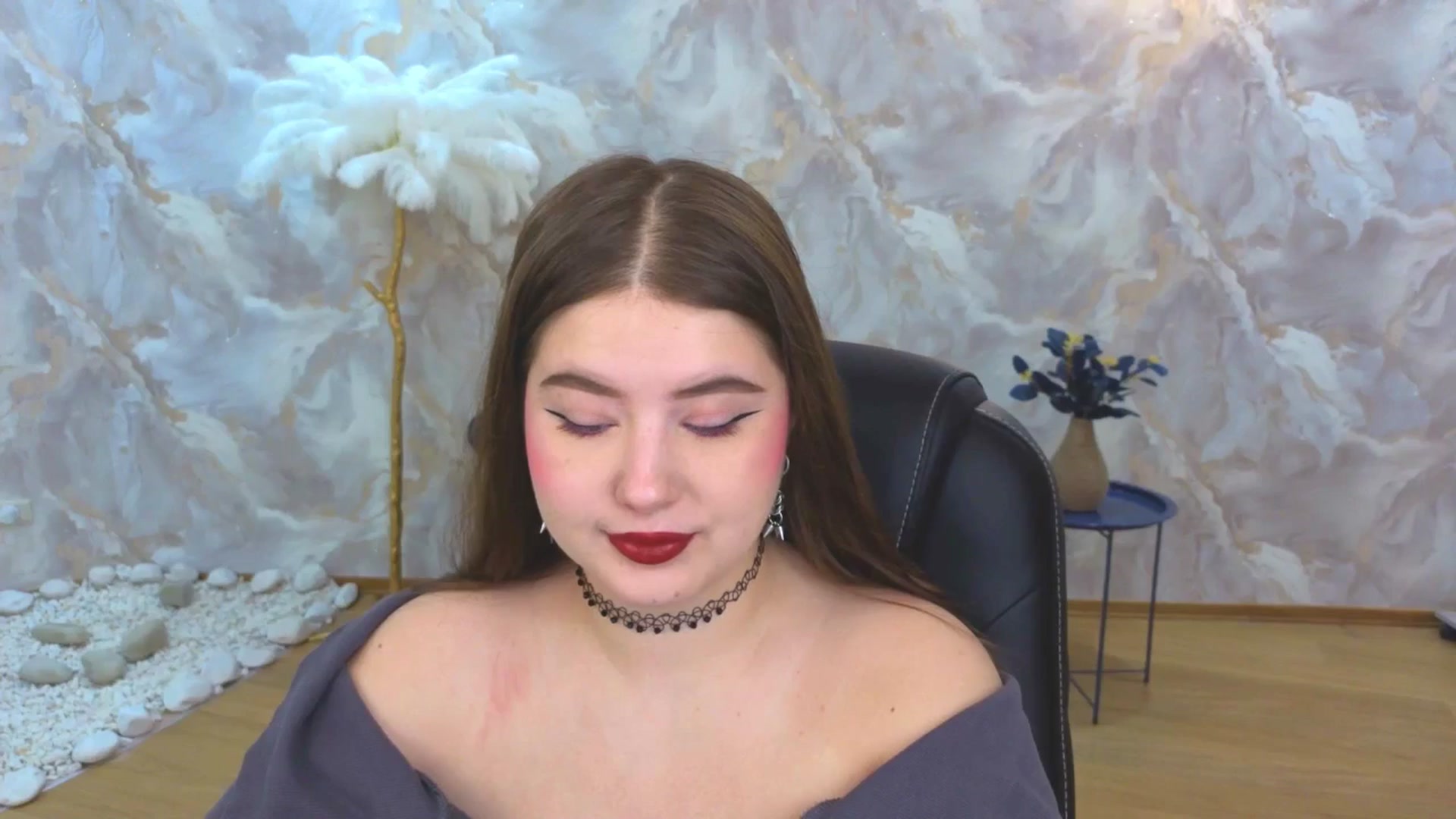 Gallery image thumbnail from EnigmaVeil's myfreecams stream on, 10/17/2025, 19:02 image 3 of 20