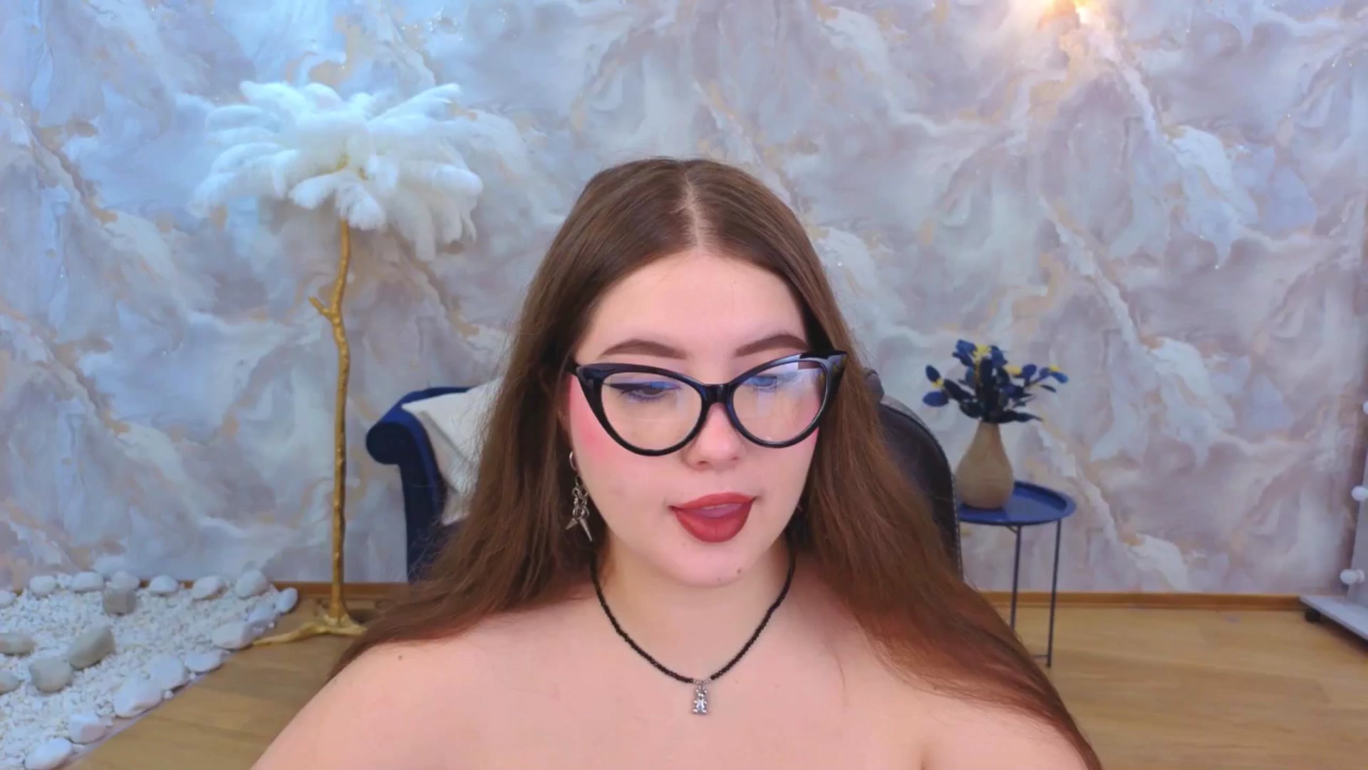 Gallery image thumbnail from EnigmaVeil's myfreecams stream on, 10/19/2025, 18:56 image 8 of 20