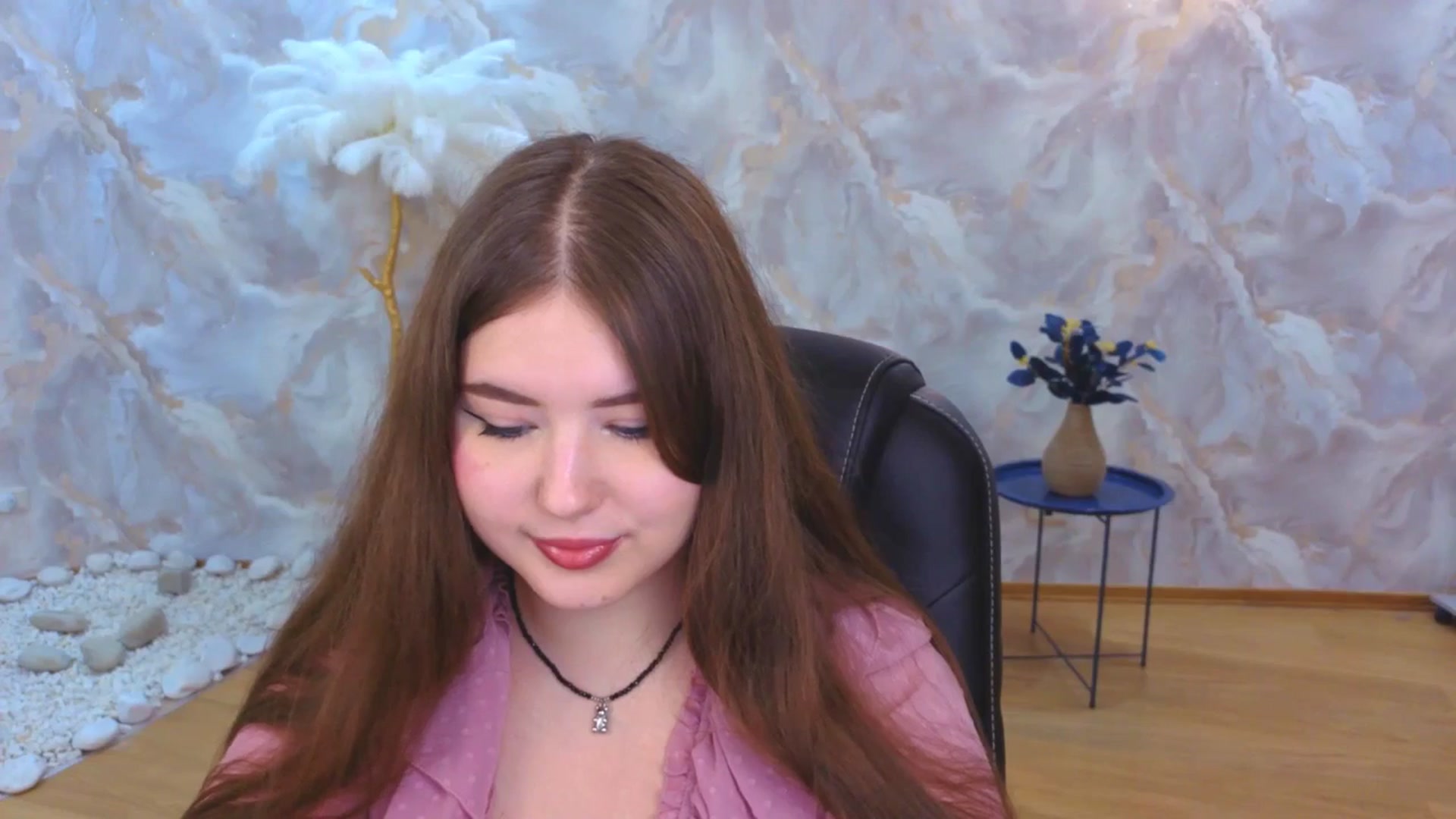 Gallery image thumbnail from EnigmaVeil's myfreecams stream on, 10/23/2025, 21:47 image 14 of 20