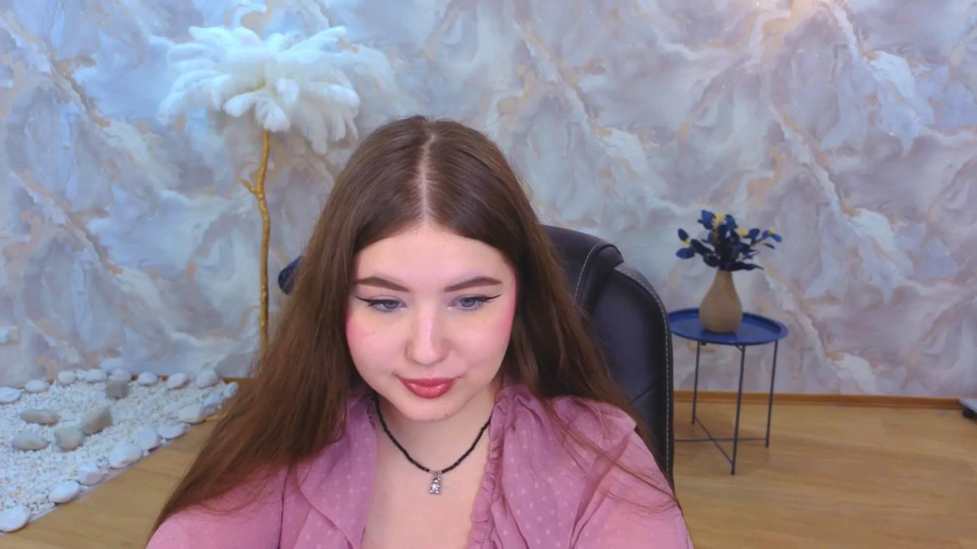 Gallery image thumbnail from EnigmaVeil's myfreecams stream on, 10/23/2025, 21:47 image 13 of 20