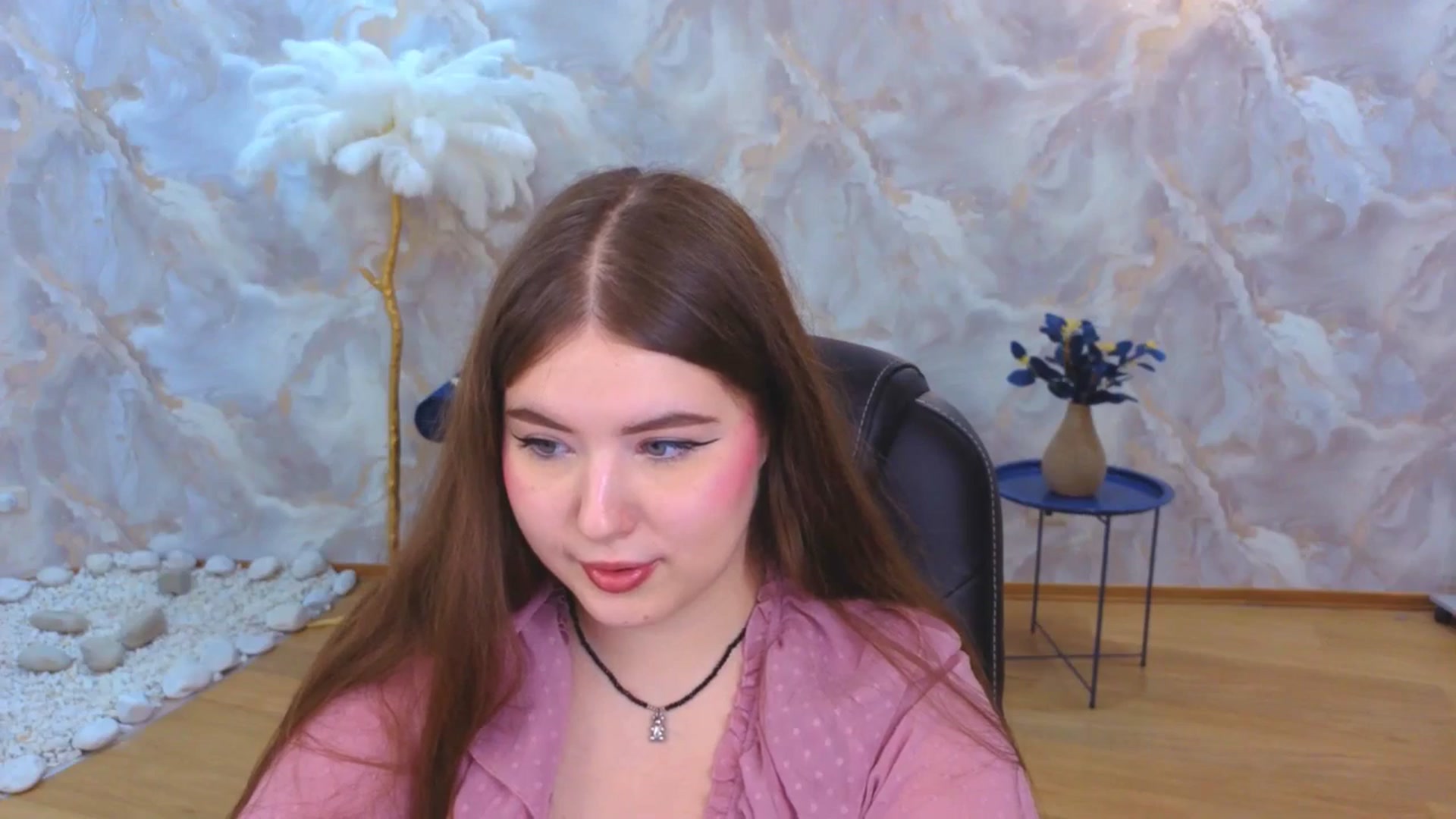 Gallery image thumbnail from EnigmaVeil's myfreecams stream on, 10/23/2025, 21:47 image 10 of 20