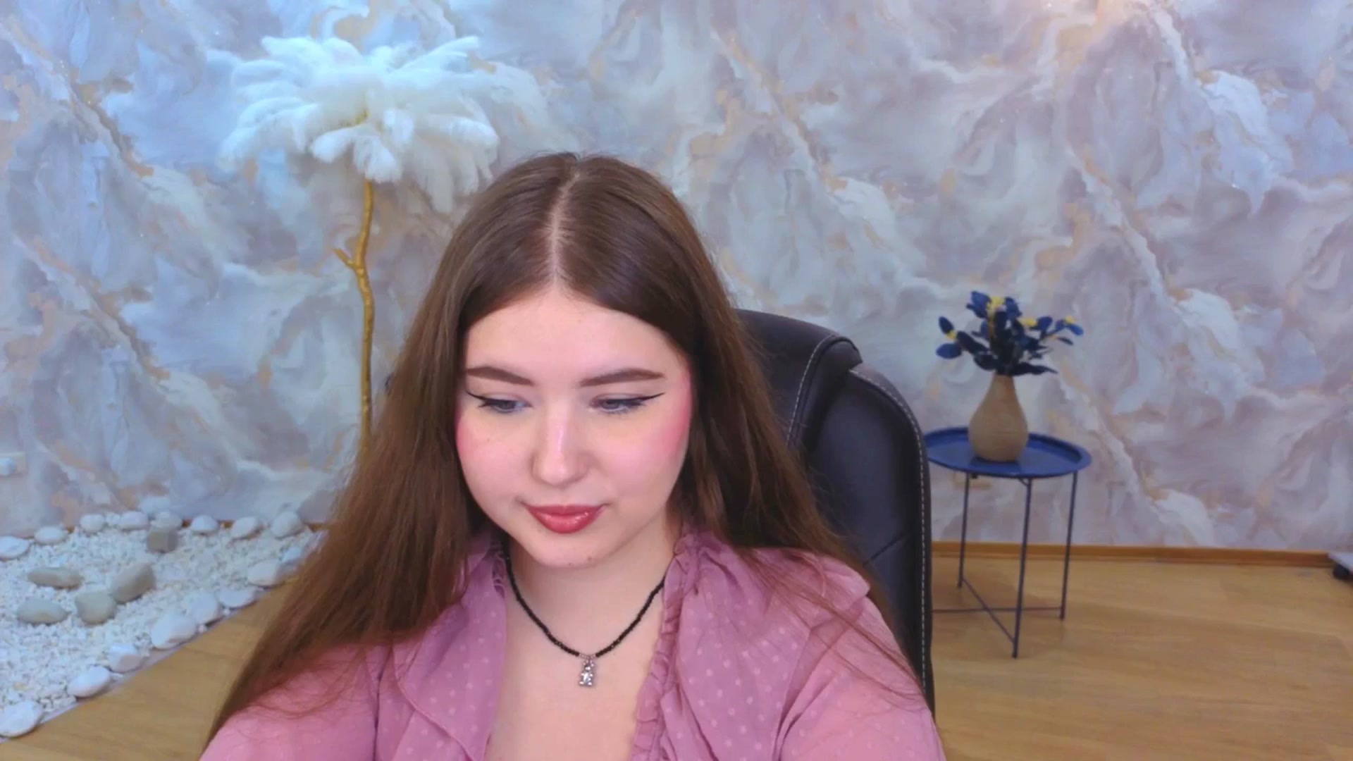 Gallery image thumbnail from EnigmaVeil's myfreecams stream on, 10/23/2025, 21:47 image 12 of 20