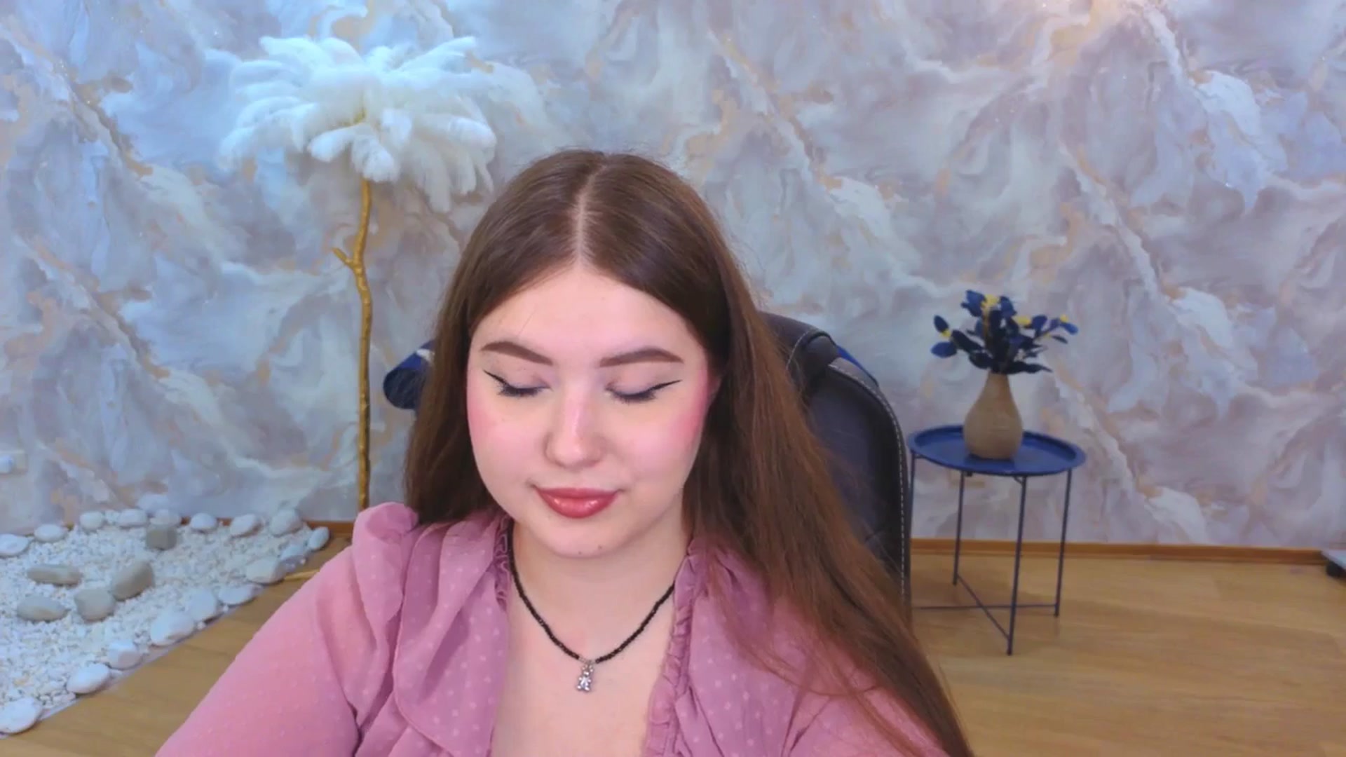 Gallery image thumbnail from EnigmaVeil's myfreecams stream on, 10/23/2025, 21:47 image 4 of 20