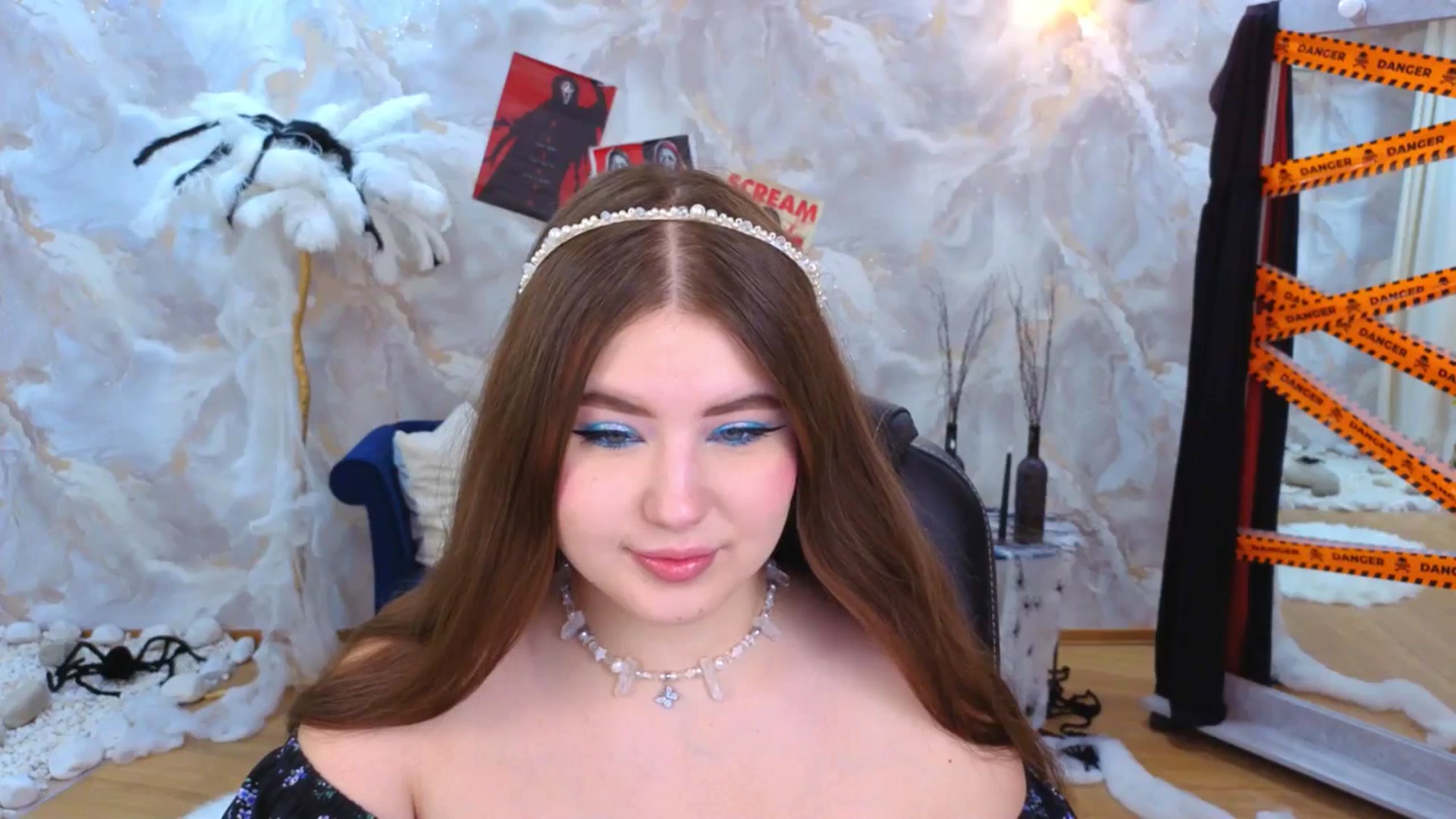 Gallery image thumbnail from EnigmaVeil's myfreecams stream on, 10/24/2025, 19:33 image 4 of 20
