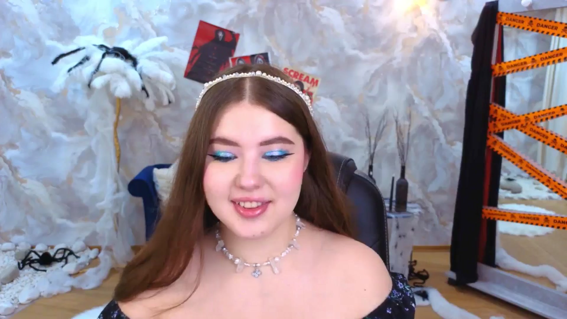 Gallery image thumbnail from EnigmaVeil's myfreecams stream on, 10/24/2025, 19:33 image 3 of 20