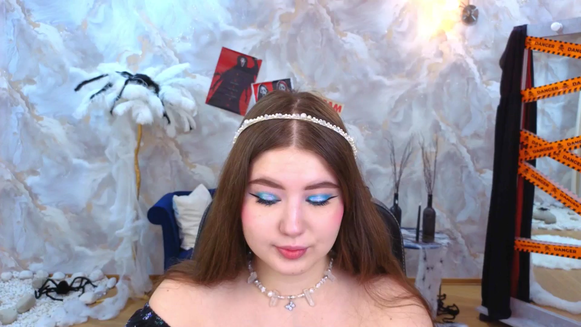 Gallery image thumbnail from EnigmaVeil's myfreecams stream on, 10/24/2025, 19:33 image 1 of 20