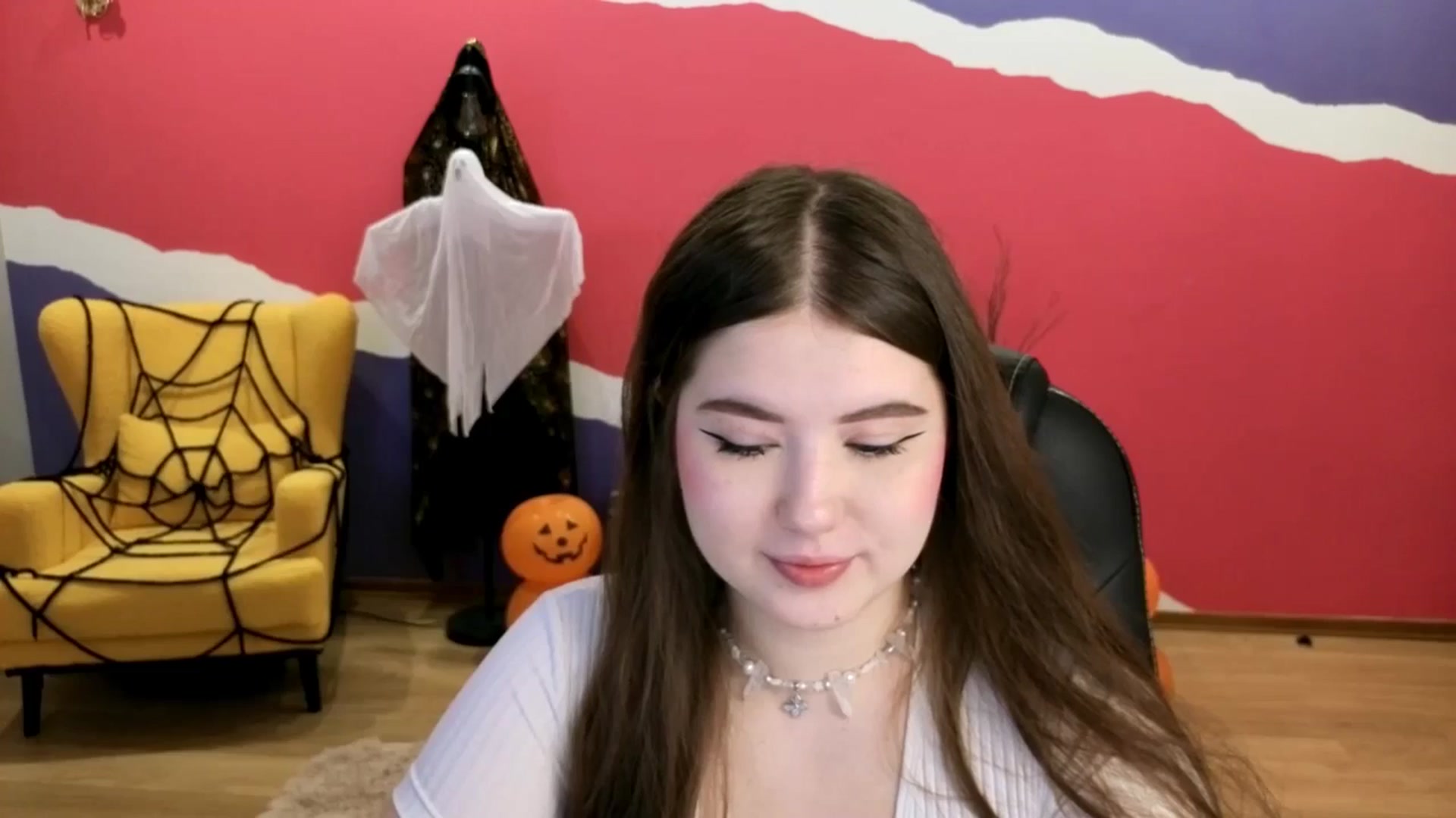 Gallery image thumbnail from EnigmaVeil's myfreecams stream on, 10/25/2025, 18:39 image 14 of 20