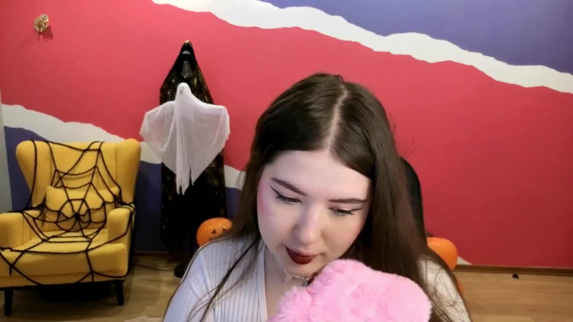 Gallery image thumbnail from EnigmaVeil's myfreecams stream on, 10/25/2025, 18:39 image 18 of 20