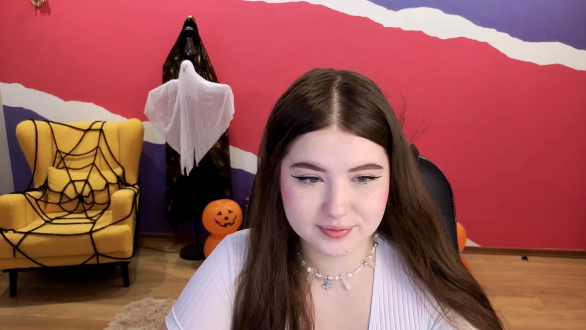 Gallery image thumbnail from EnigmaVeil's myfreecams stream on, 10/25/2025, 18:39 image 9 of 20