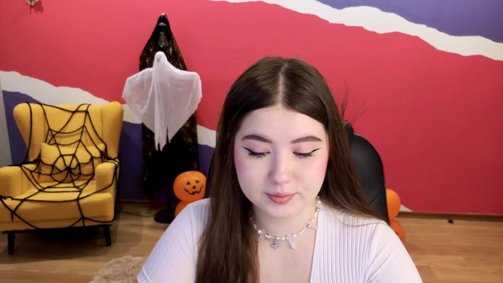 Gallery image thumbnail from EnigmaVeil's myfreecams stream on, 10/25/2025, 18:39 image 6 of 20