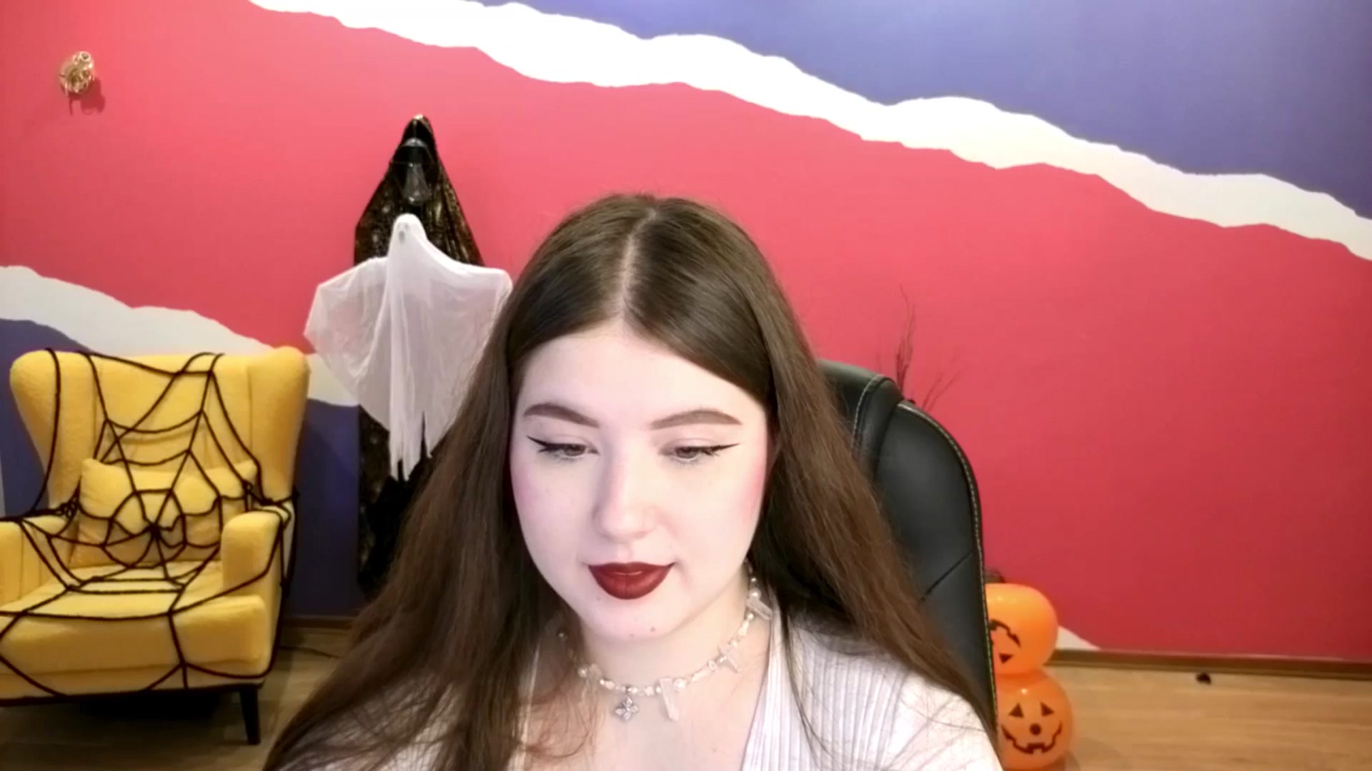 Gallery image thumbnail from EnigmaVeil's myfreecams stream on, 10/25/2025, 19:25 image 17 of 20