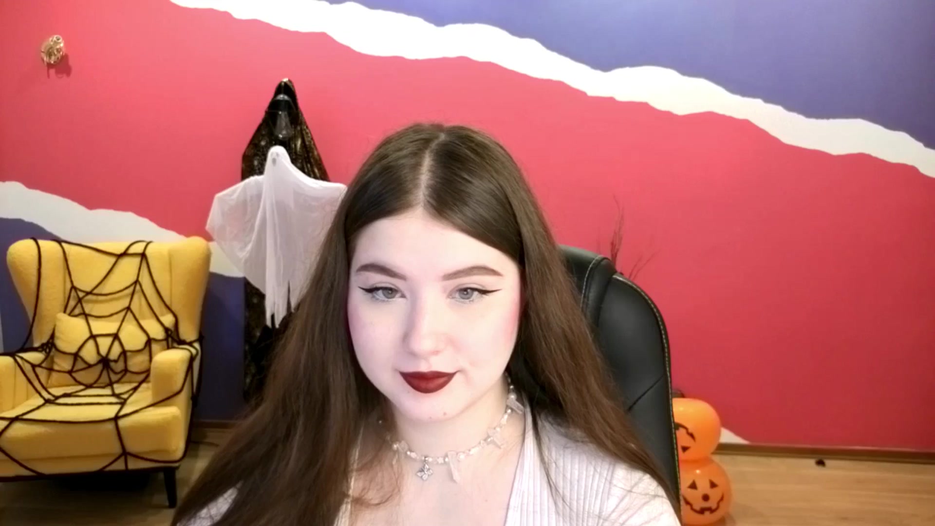 Gallery image thumbnail from EnigmaVeil's myfreecams stream on, 10/25/2025, 19:25 image 19 of 20