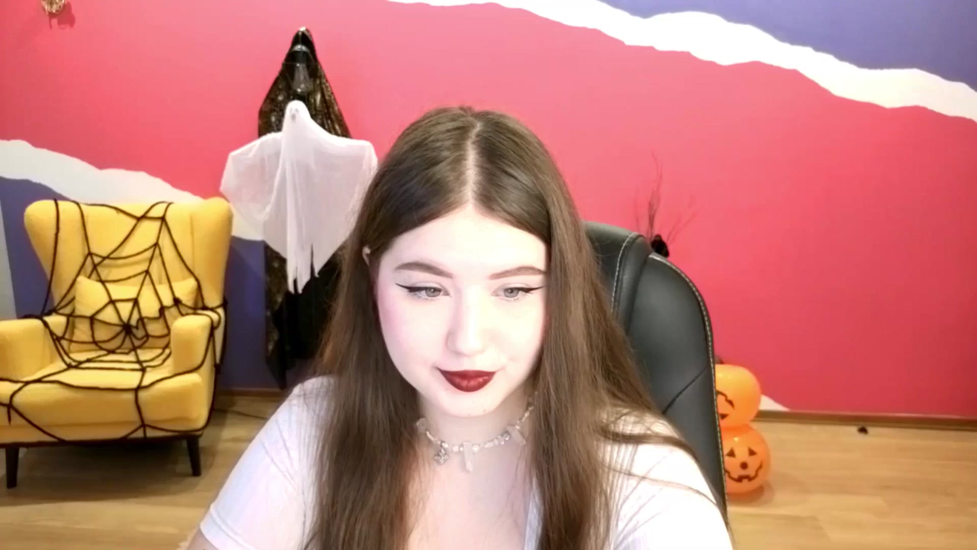 Gallery image thumbnail from EnigmaVeil's myfreecams stream on, 10/25/2025, 21:11 image 8 of 20