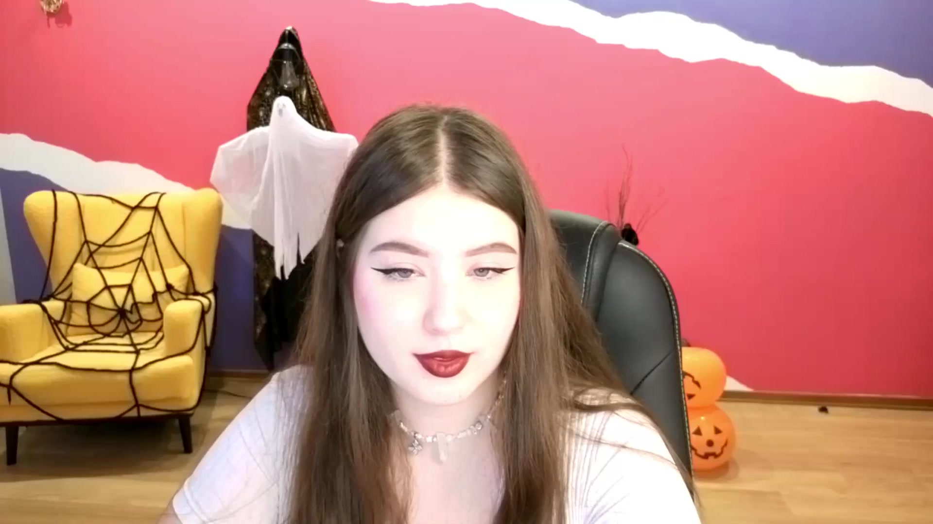 Gallery image thumbnail from EnigmaVeil's myfreecams stream on, 10/25/2025, 21:11 image 6 of 20