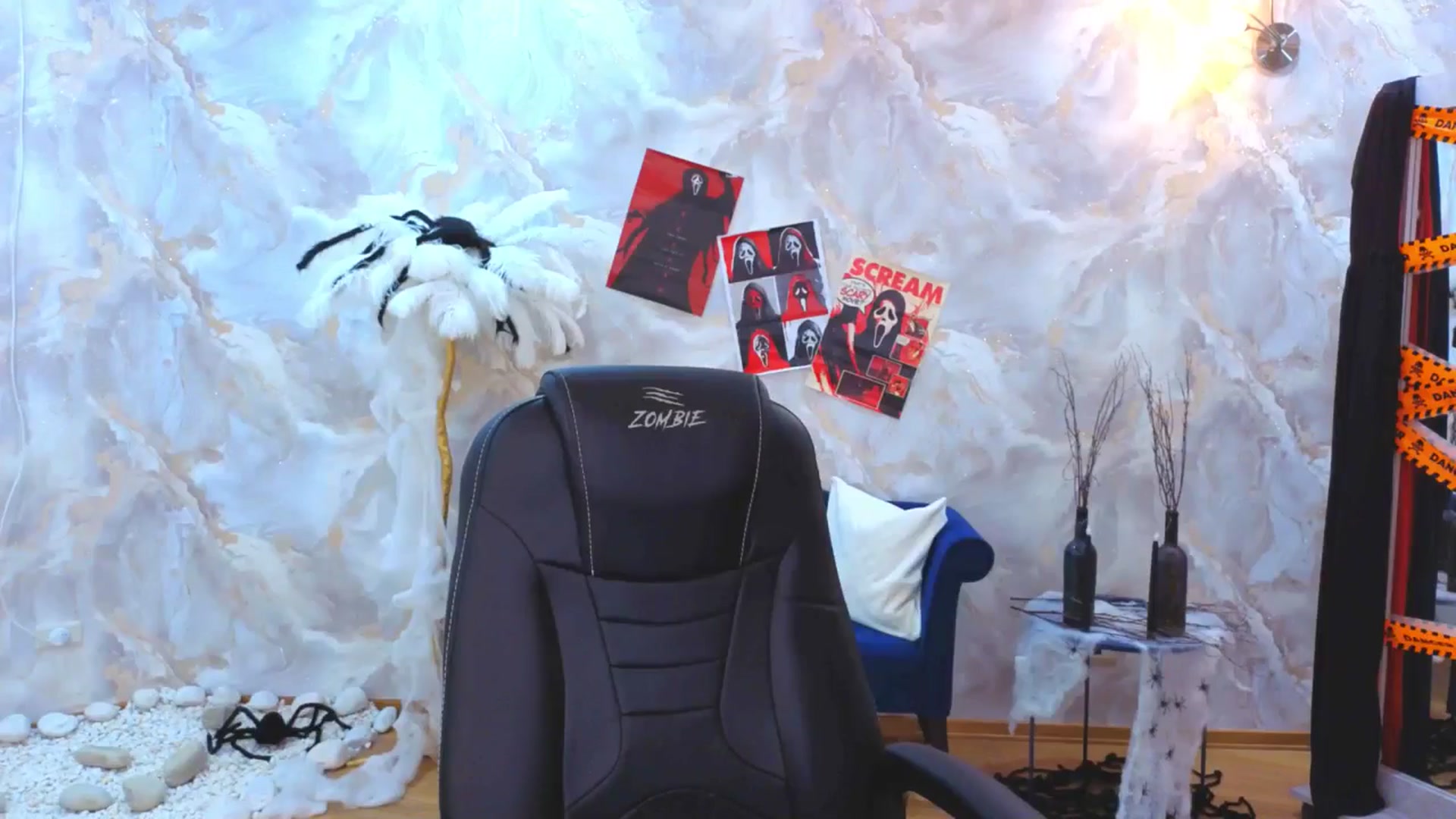 Gallery image thumbnail from EnigmaVeil's myfreecams stream on, 10/26/2025, 21:00 image 17 of 20