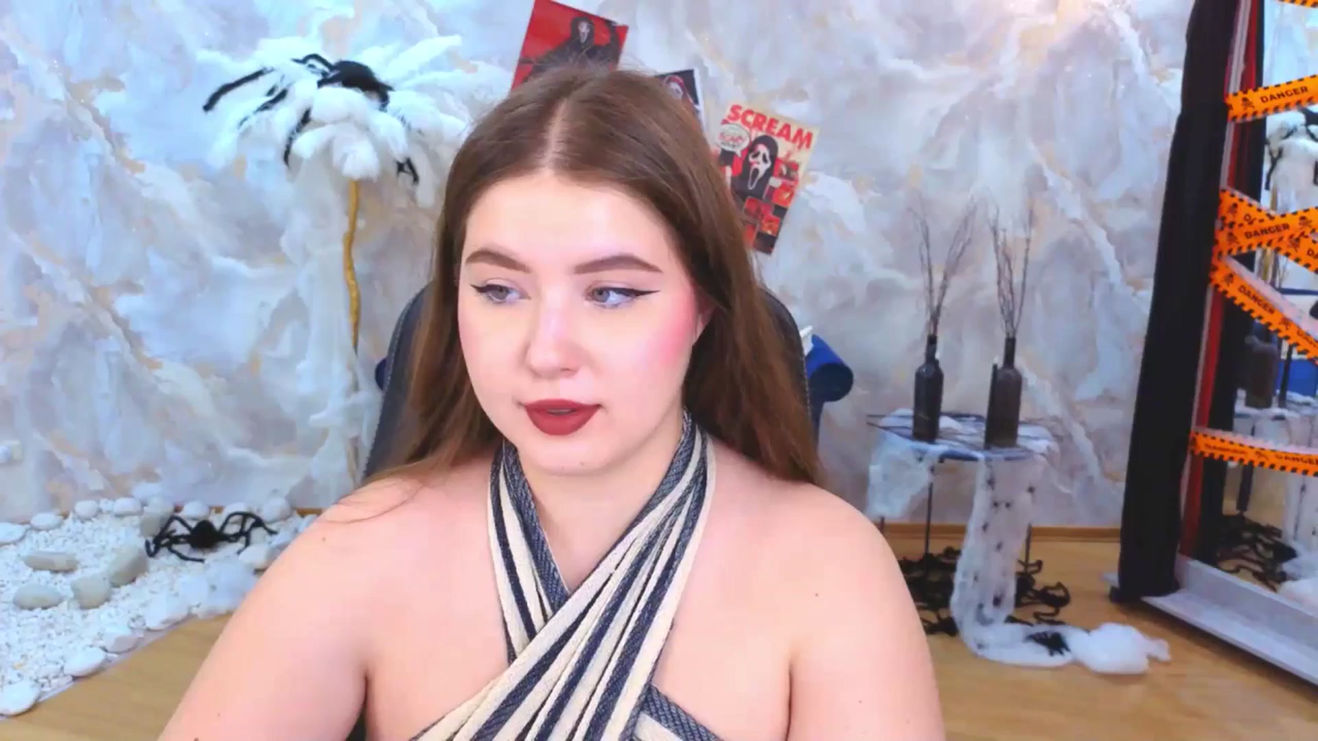 Gallery image thumbnail from EnigmaVeil's myfreecams stream on, 10/26/2025, 21:00 image 18 of 20