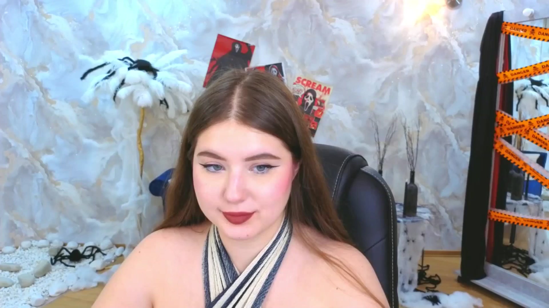Gallery image thumbnail from EnigmaVeil's myfreecams stream on, 10/27/2025, 24:46 image 9 of 20