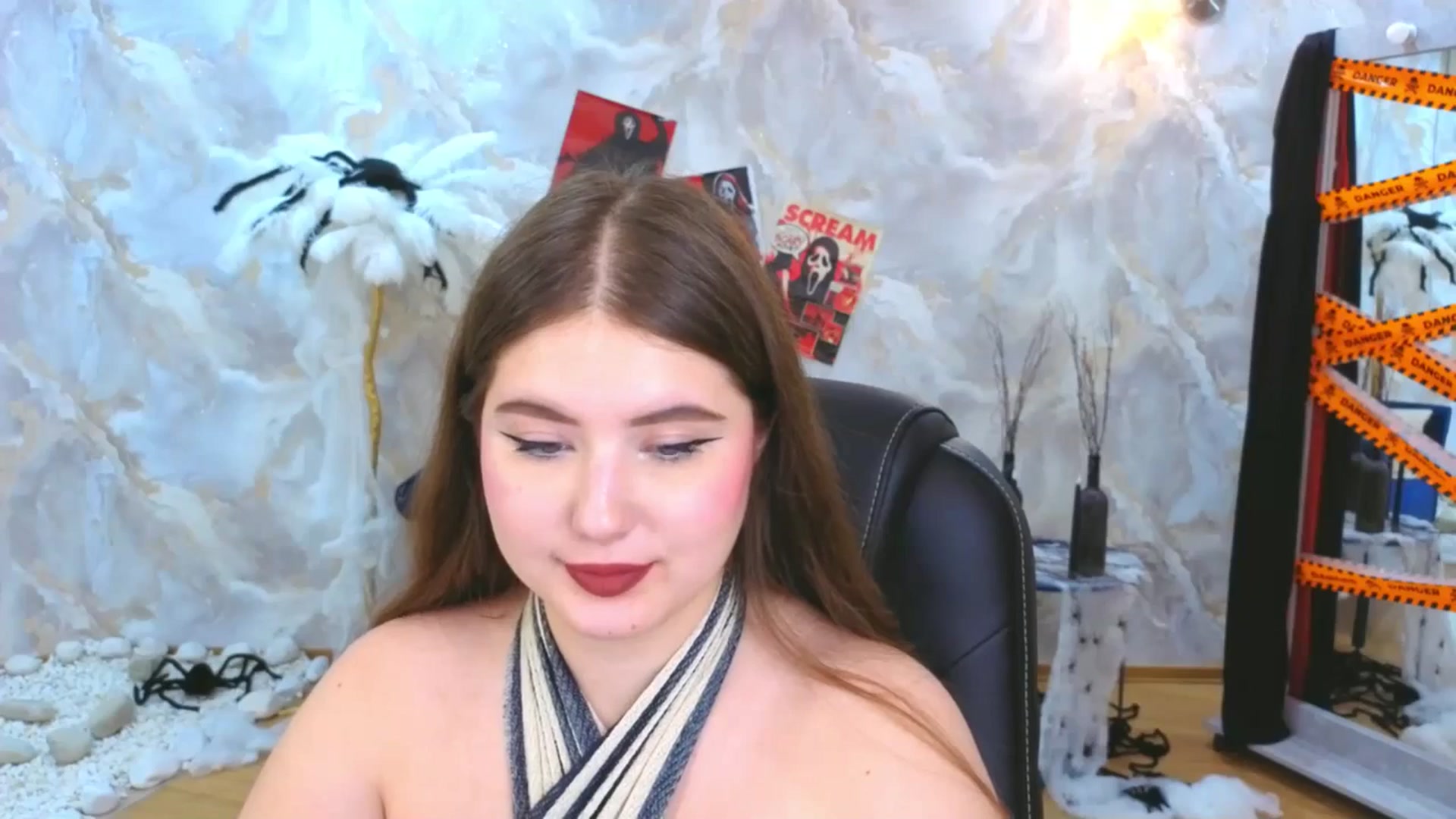 Gallery image thumbnail from EnigmaVeil's myfreecams stream on, 10/27/2025, 24:46 image 7 of 20