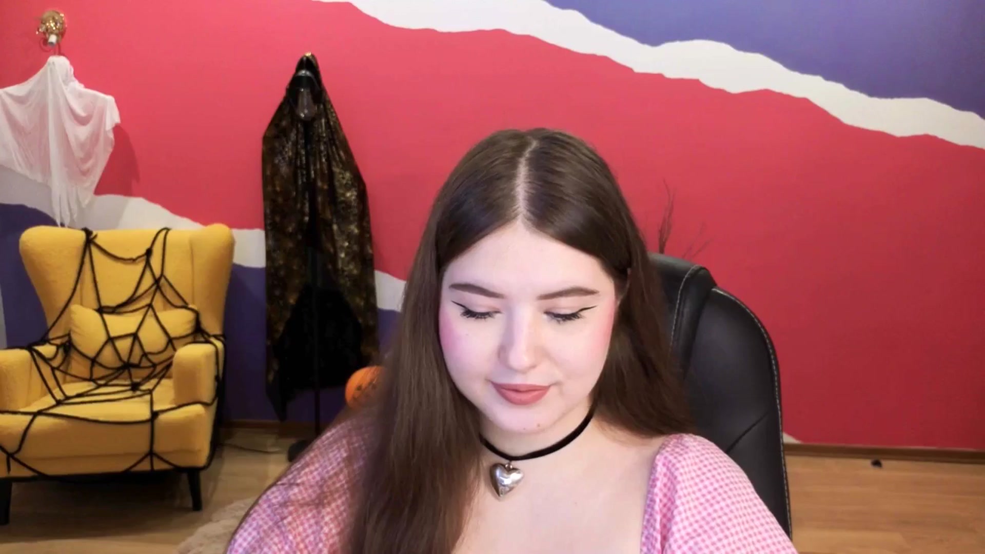 Gallery image thumbnail from EnigmaVeil's myfreecams stream on, 10/29/2025, 21:48 image 8 of 20
