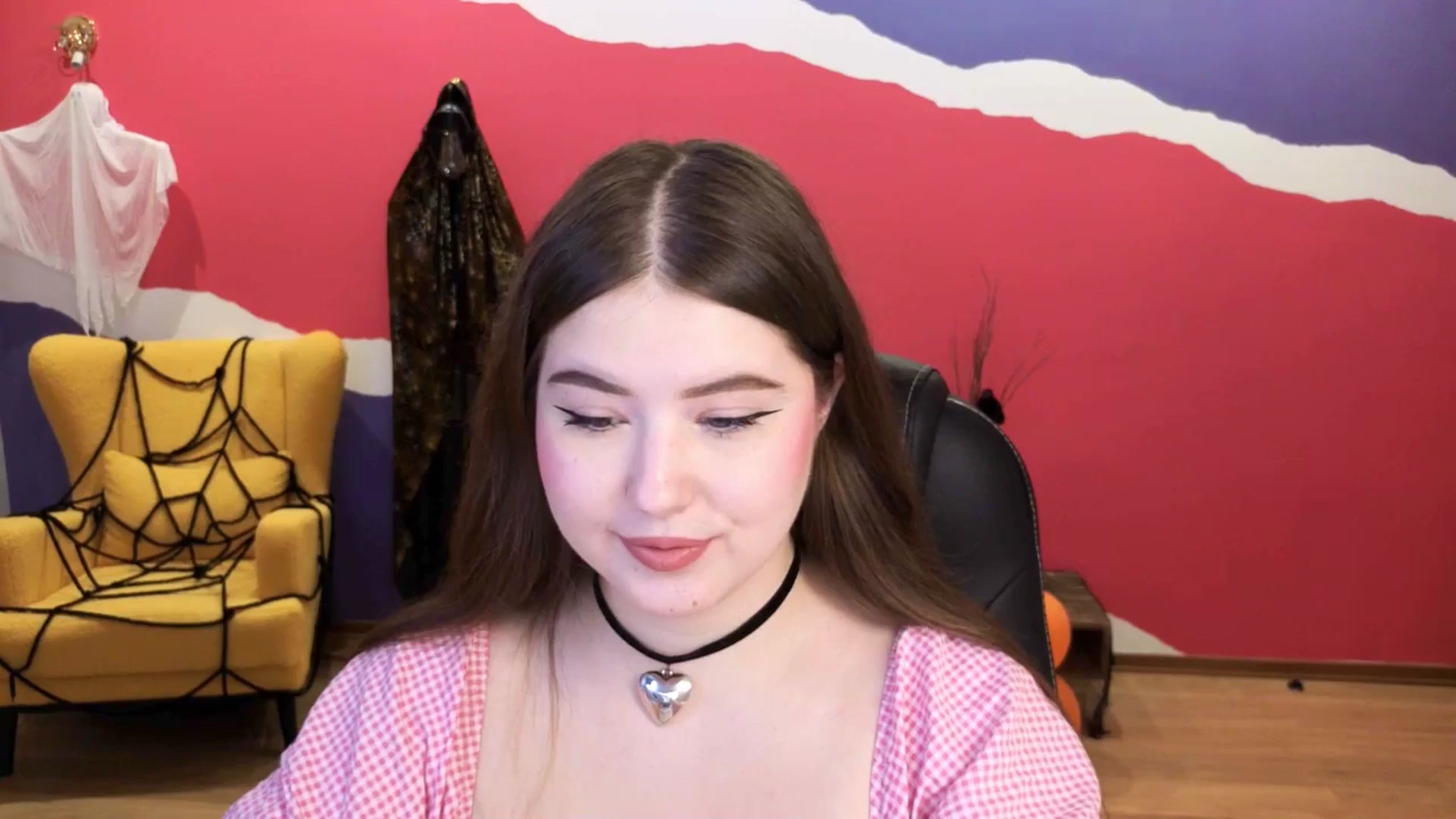 Gallery image thumbnail from EnigmaVeil's myfreecams stream on, 10/29/2025, 21:48 image 4 of 20
