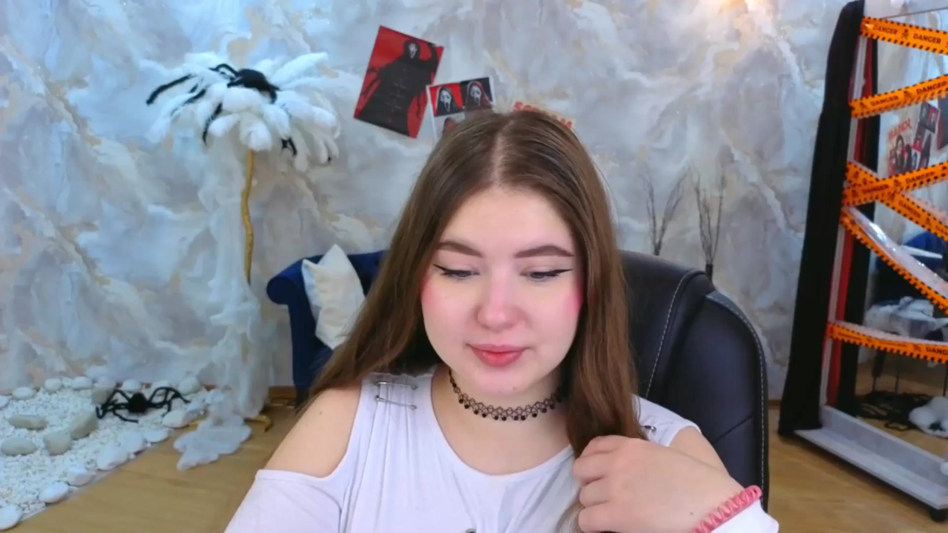 Gallery image thumbnail from EnigmaVeil's myfreecams stream on, 11/01/2025, 18:53 image 2 of 20