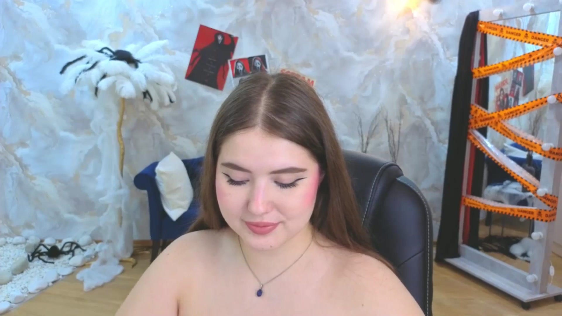 Gallery image thumbnail from EnigmaVeil's myfreecams stream on, 11/06/2025, 10:25 image 5 of 20