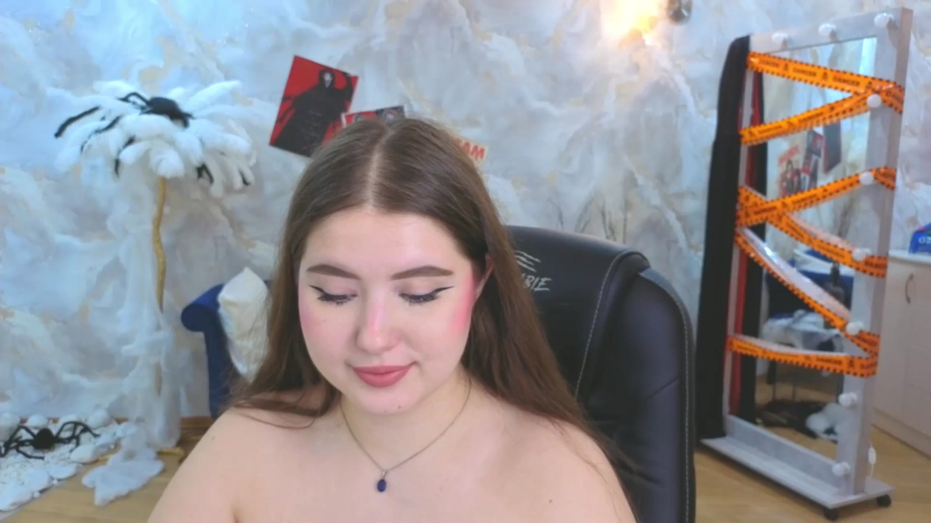 Gallery image thumbnail from EnigmaVeil's myfreecams stream on, 11/06/2025, 11:31 image 16 of 20