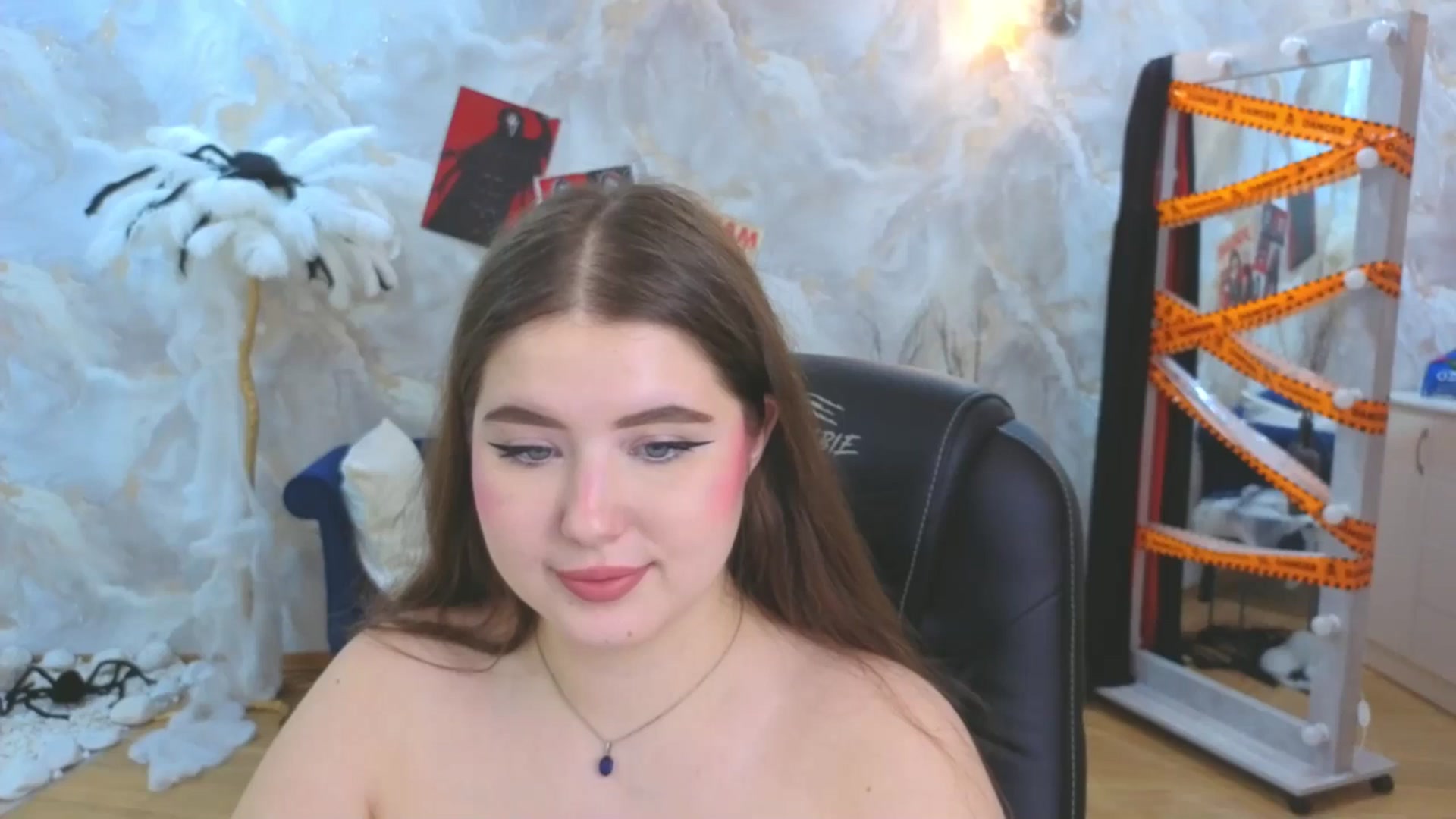 Gallery image thumbnail from EnigmaVeil's myfreecams stream on, 11/06/2025, 11:31 image 15 of 20