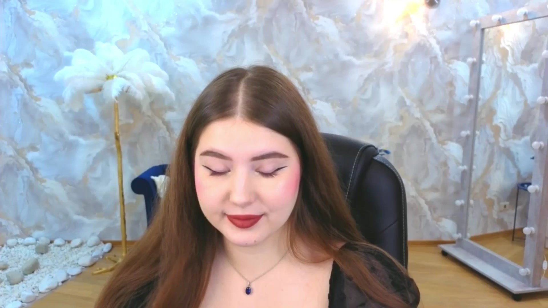 Gallery image thumbnail from EnigmaVeil's myfreecams stream on, 11/16/2025, 20:47 image 15 of 20