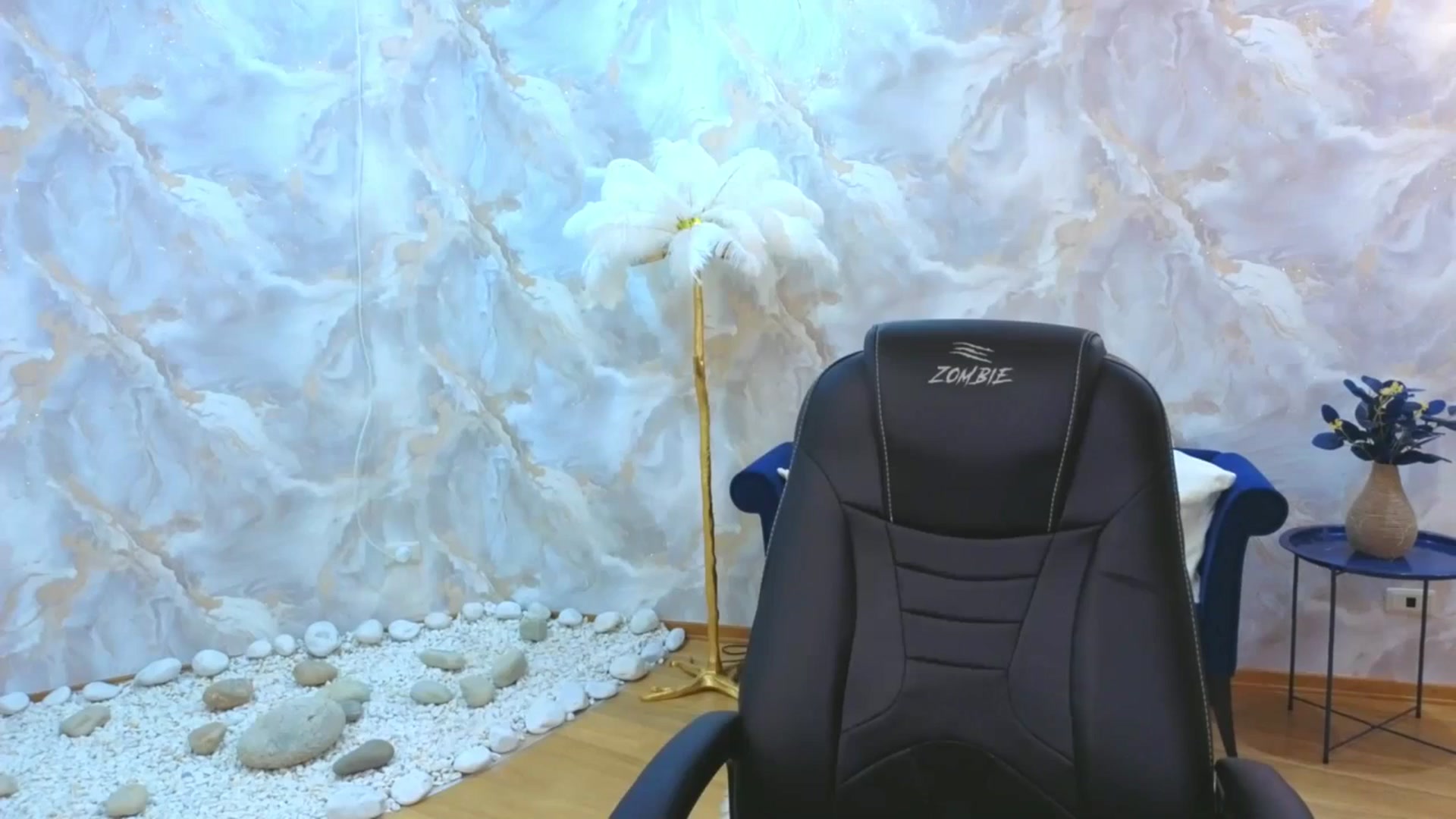 Gallery image thumbnail from EnigmaVeil's myfreecams stream on, 11/16/2025, 20:47 image 19 of 20