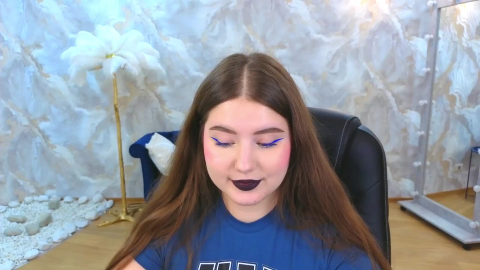 Gallery image thumbnail from EnigmaVeil's myfreecams stream on, 11/19/2025, 07:11 image 6 of 20