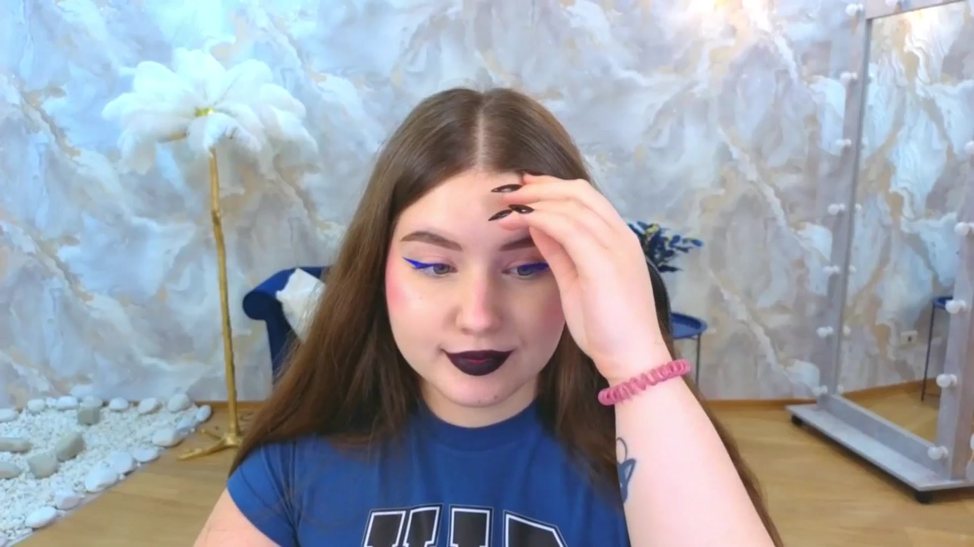 Gallery image thumbnail from EnigmaVeil's myfreecams stream on, 11/19/2025, 09:47 image 12 of 20