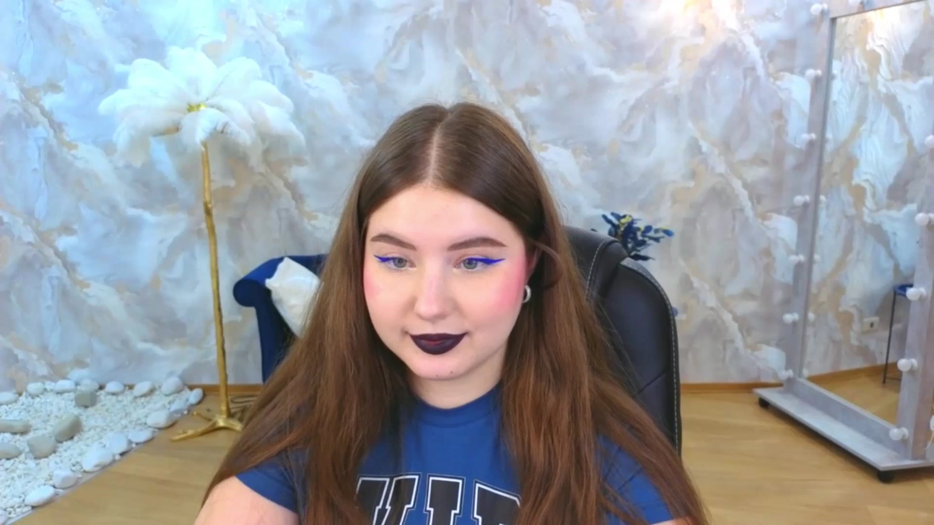 Gallery image thumbnail from EnigmaVeil's myfreecams stream on, 11/19/2025, 09:47 image 19 of 20
