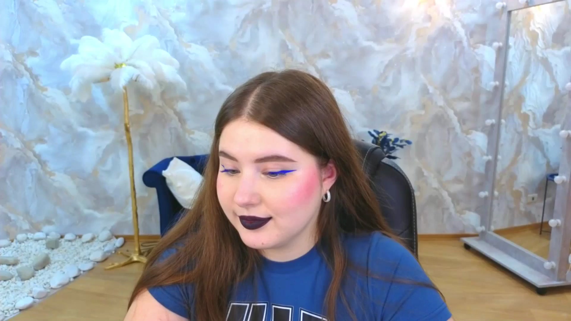 Gallery image thumbnail from EnigmaVeil's myfreecams stream on, 11/19/2025, 09:47 image 16 of 20