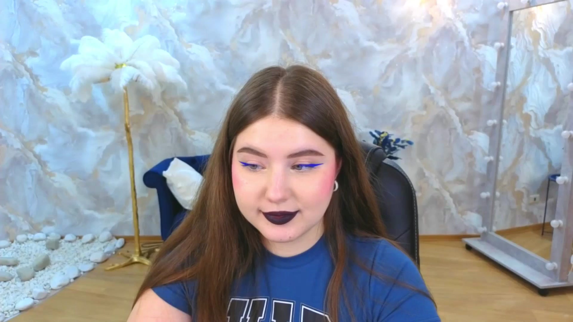 Gallery image thumbnail from EnigmaVeil's myfreecams stream on, 11/19/2025, 09:47 image 17 of 20