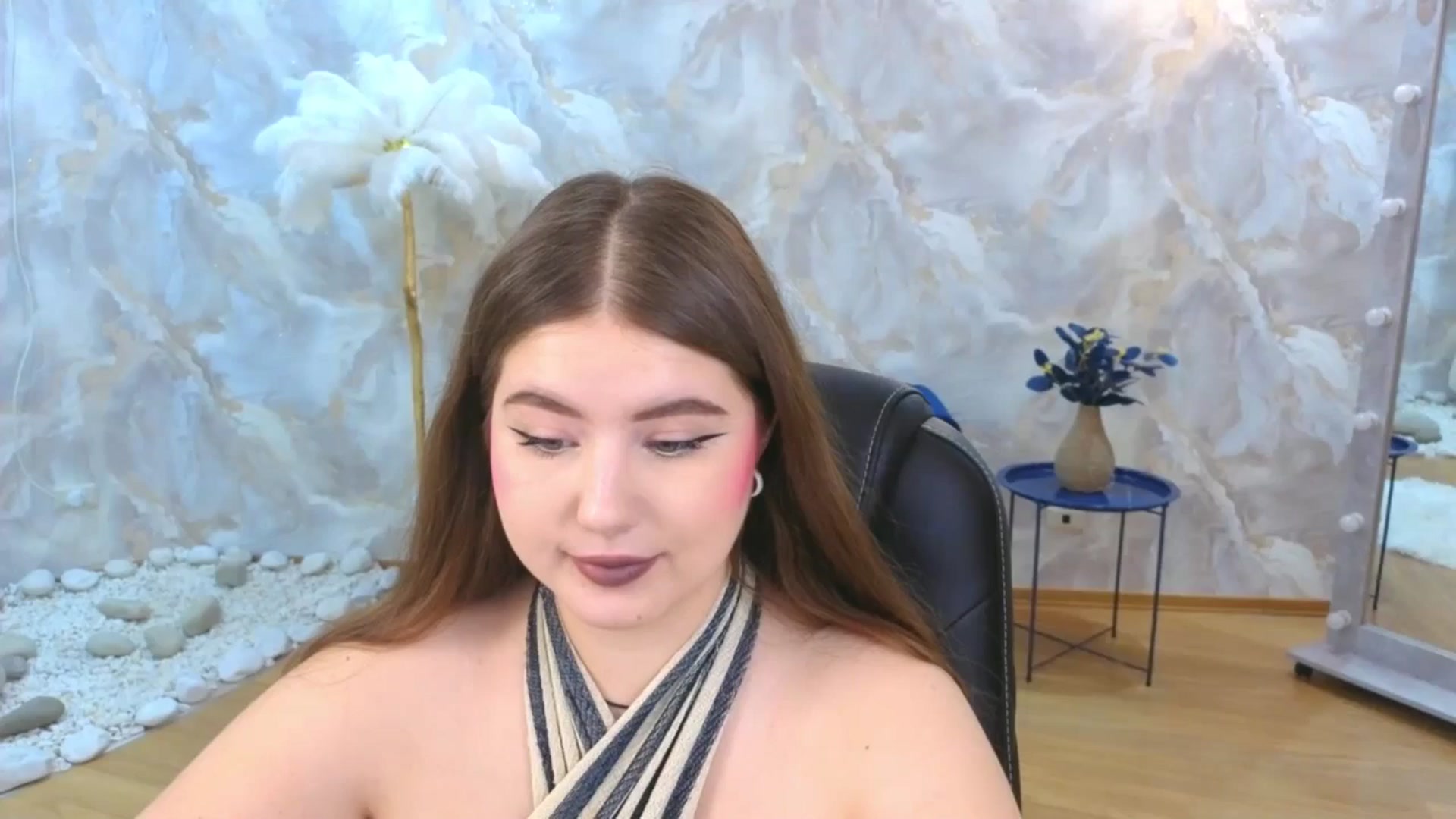 Gallery image thumbnail from EnigmaVeil's myfreecams stream on, 11/23/2025, 20:46 image 6 of 20